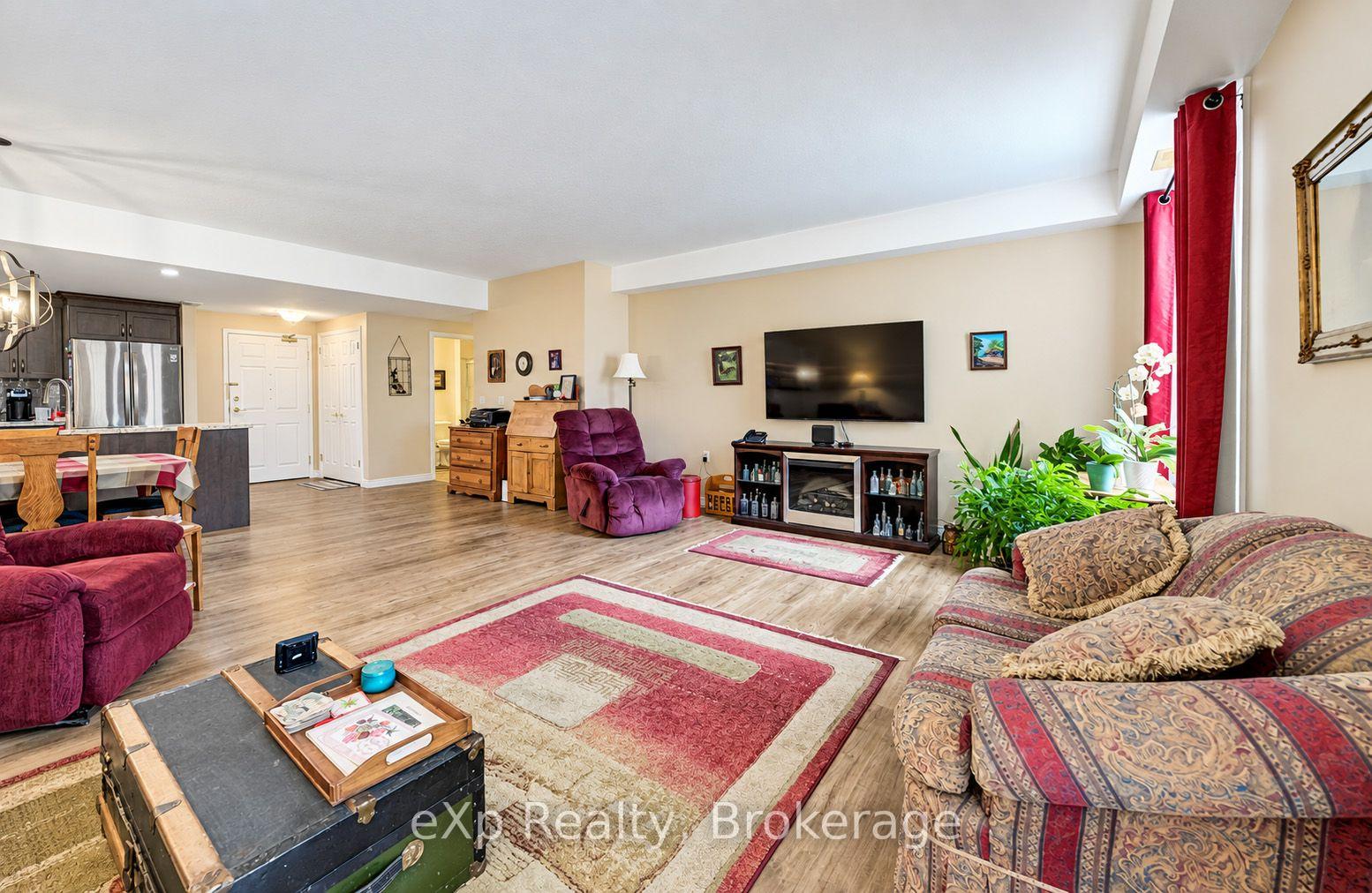 Photo 12 of Unit 106, 20 Station Square, Centre Wellington, Elora/Salem — HOMEH