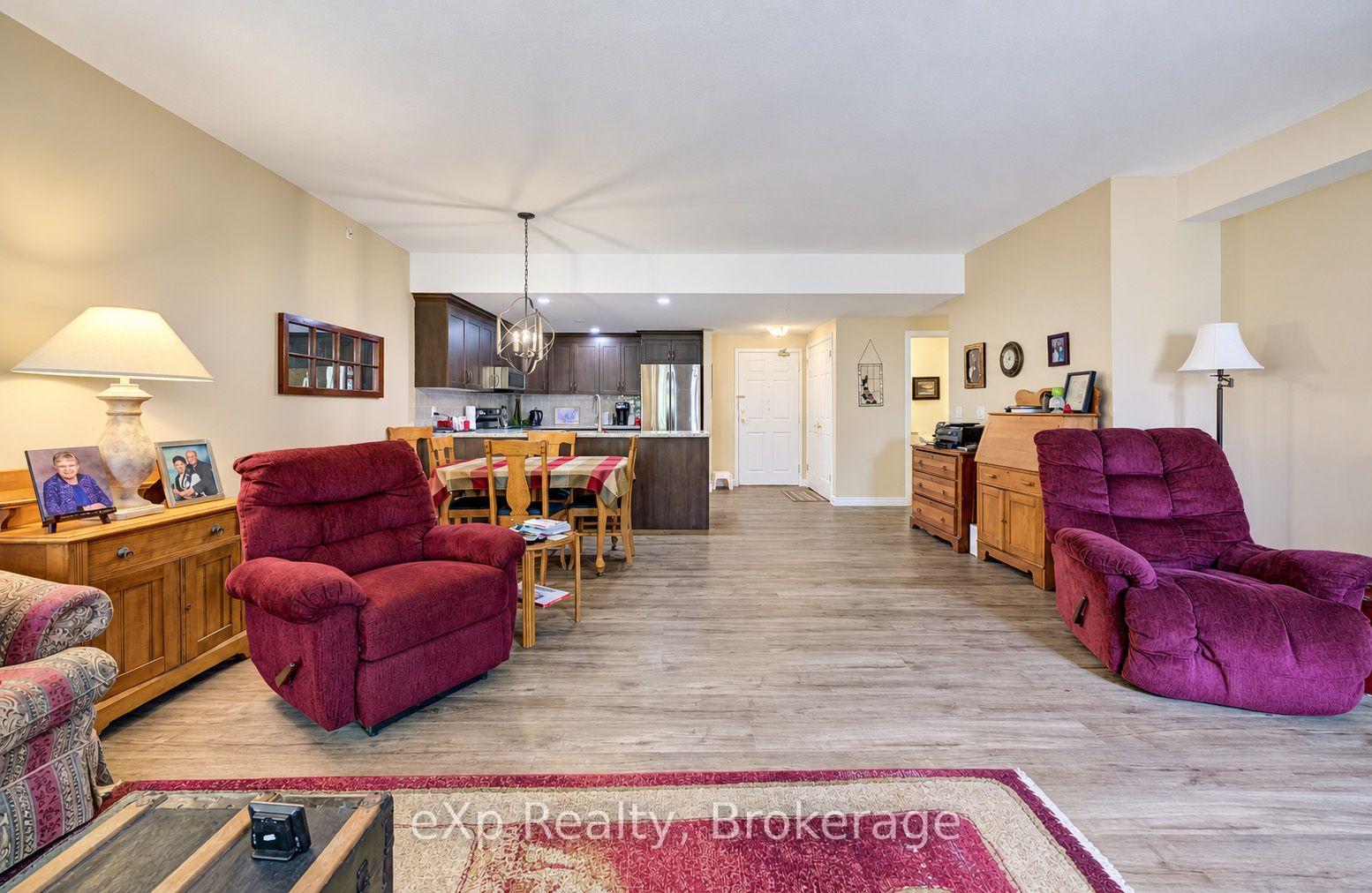 Photo 13 of Unit 106, 20 Station Square, Centre Wellington, Elora/Salem — HOMEH