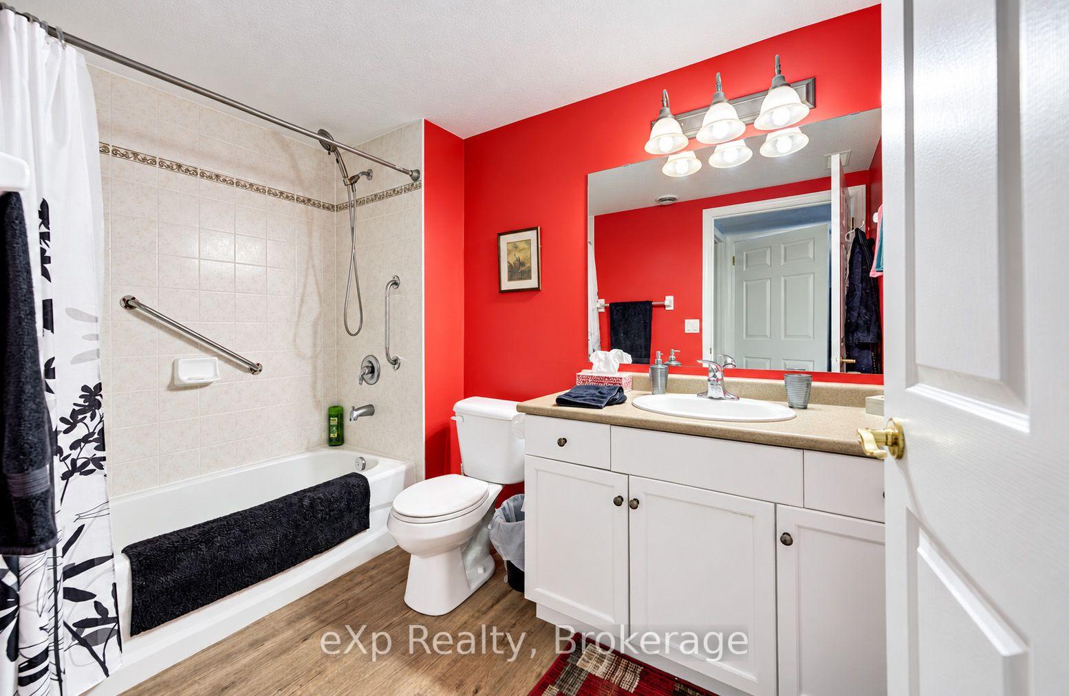 Photo 17 of Unit 106, 20 Station Square, Centre Wellington, Elora/Salem — HOMEH