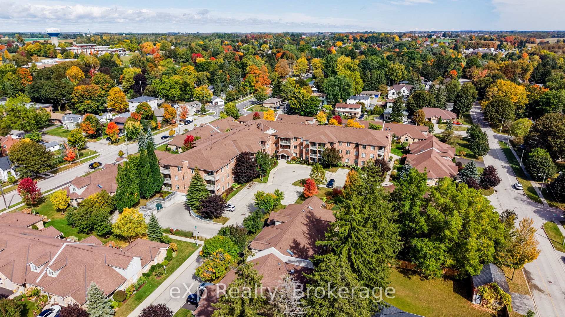 Photo 32 of Unit 106, 20 Station Square, Centre Wellington, Elora/Salem — HOMEH
