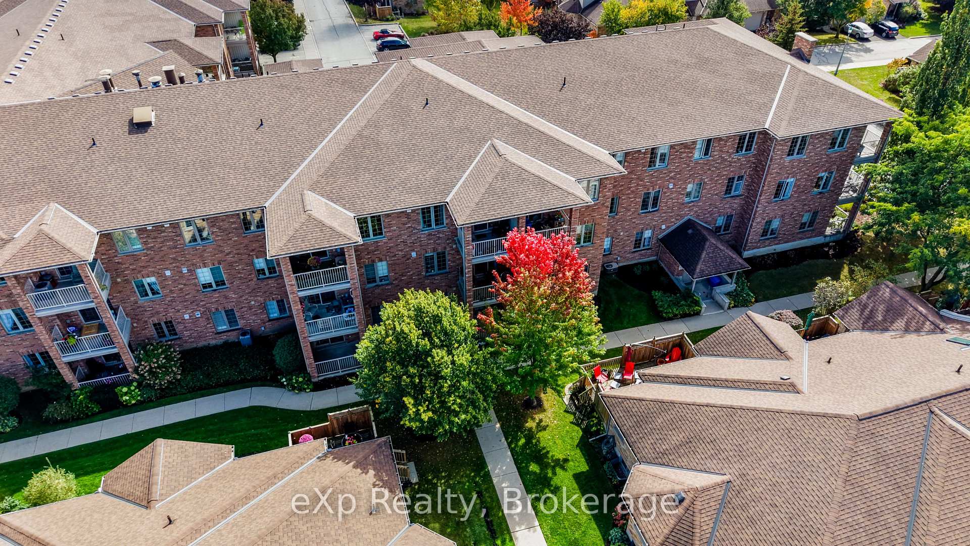 Photo 35 of Unit 106, 20 Station Square, Centre Wellington, Elora/Salem — HOMEH