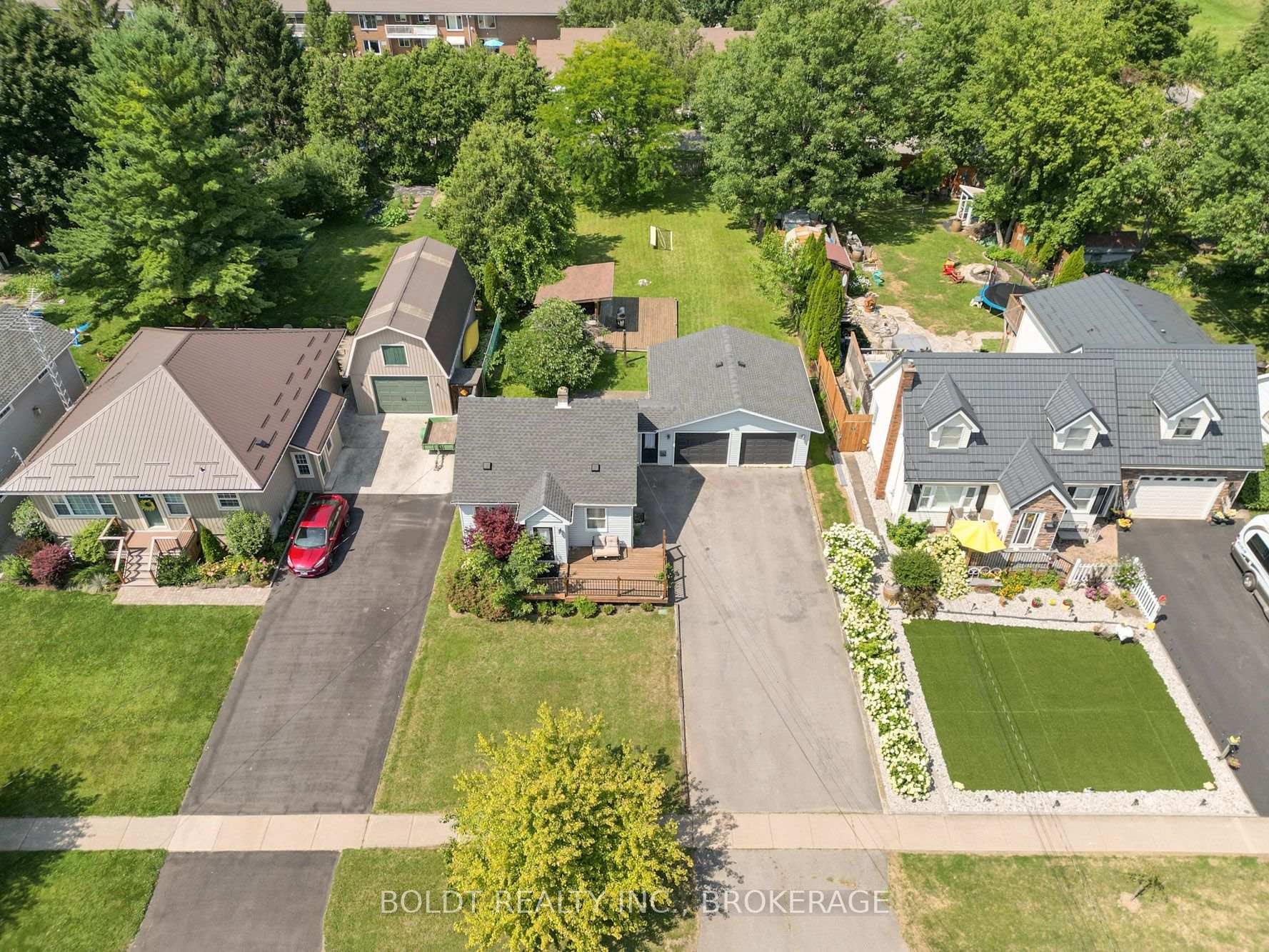 Photo of 642 Penner Road