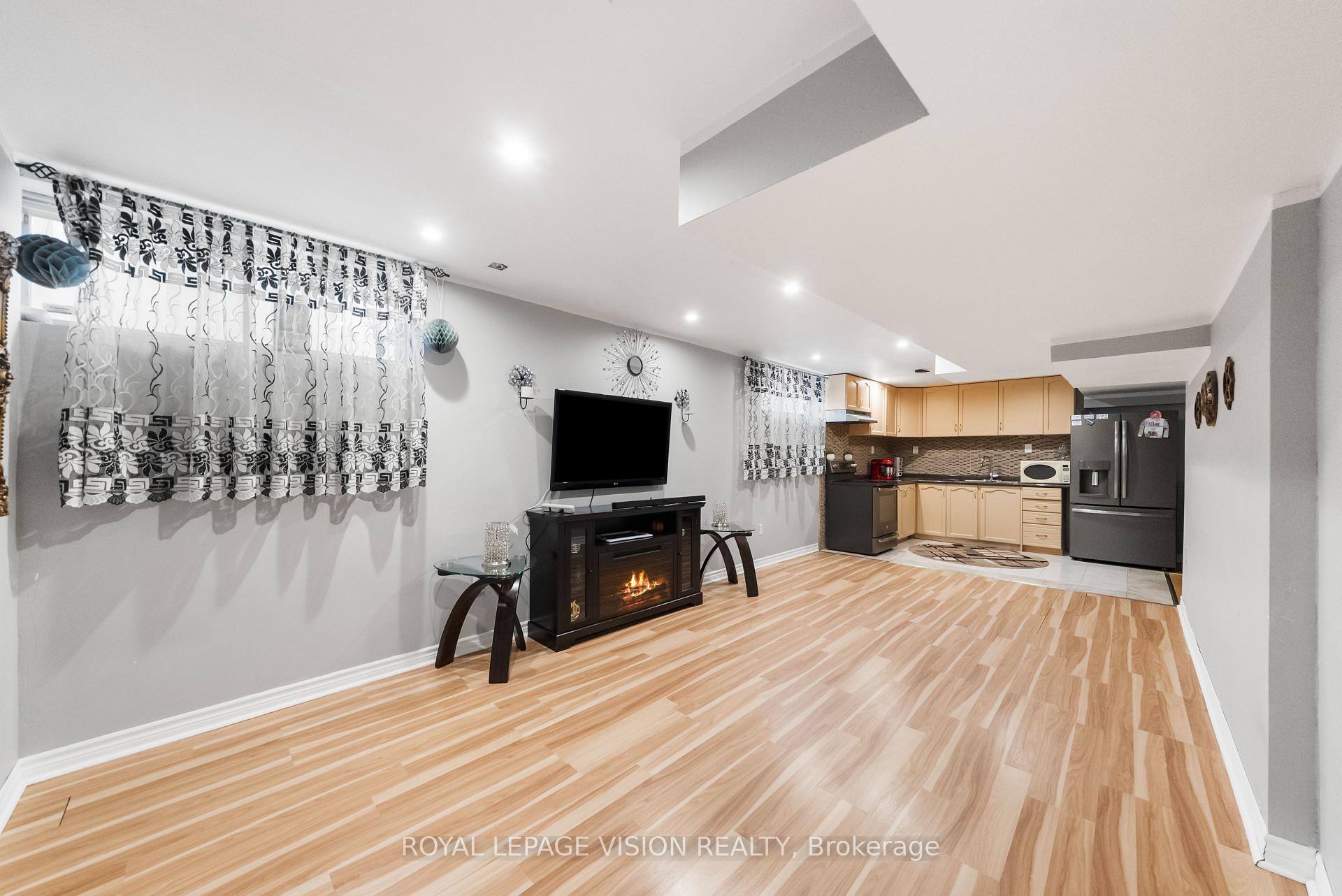 Photo 36 of 5 Anson Avenue, Scarborough, Cliffcrest — HOMEH
