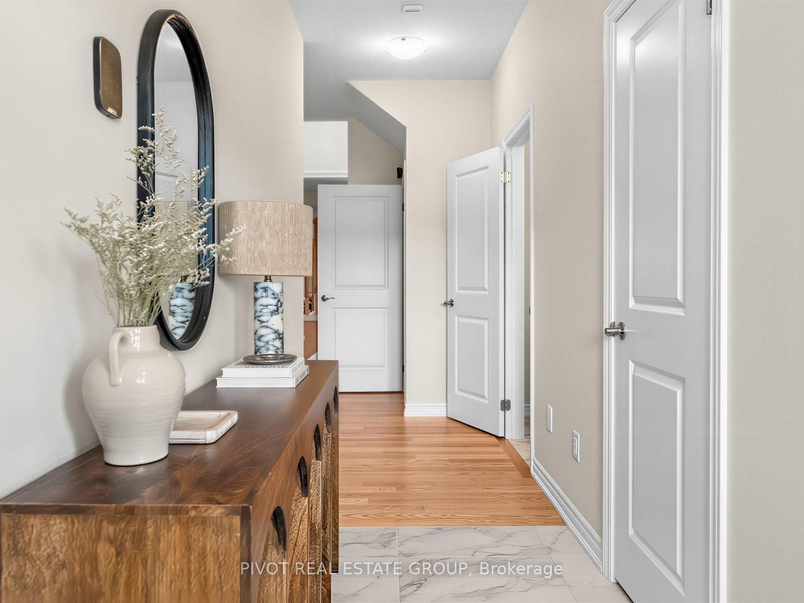 Photo 4 of 12 Gilham Way, Brant, Paris — HOMEH
