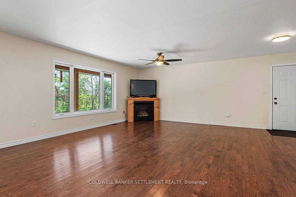 Photo 12 of 15 Redpath Lane, Rideau Lakes, Rideau Lakes (South Crosby) Twp — HOMEH