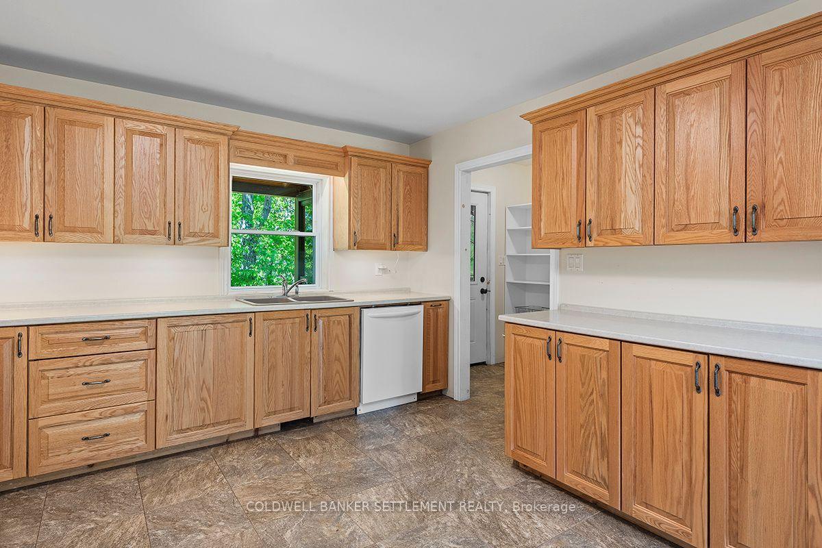 Photo 17 of 15 Redpath Lane, Rideau Lakes, Rideau Lakes (South Crosby) Twp — HOMEH