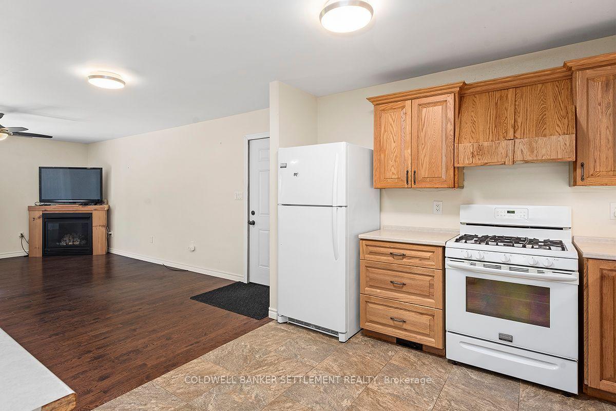 Photo 18 of 15 Redpath Lane, Rideau Lakes, Rideau Lakes (South Crosby) Twp — HOMEH