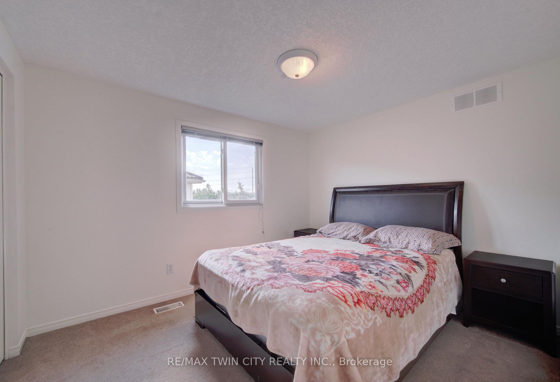 Photo 23 of 1064 Copper Leaf Crescent, Kitchener, Trussler — HOMEH
