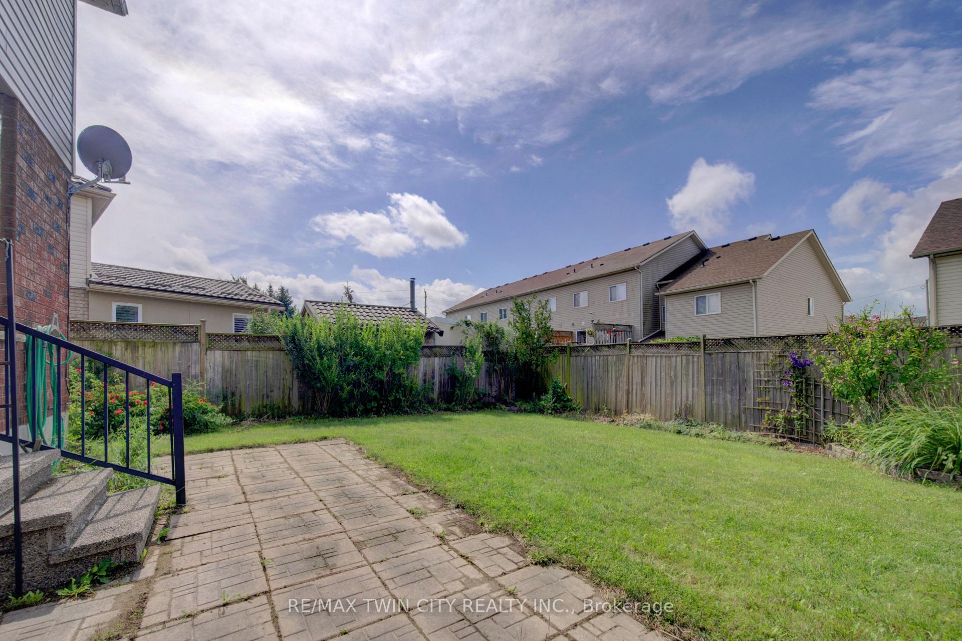 Photo 36 of 1064 Copper Leaf Crescent, Kitchener, Trussler — HOMEH