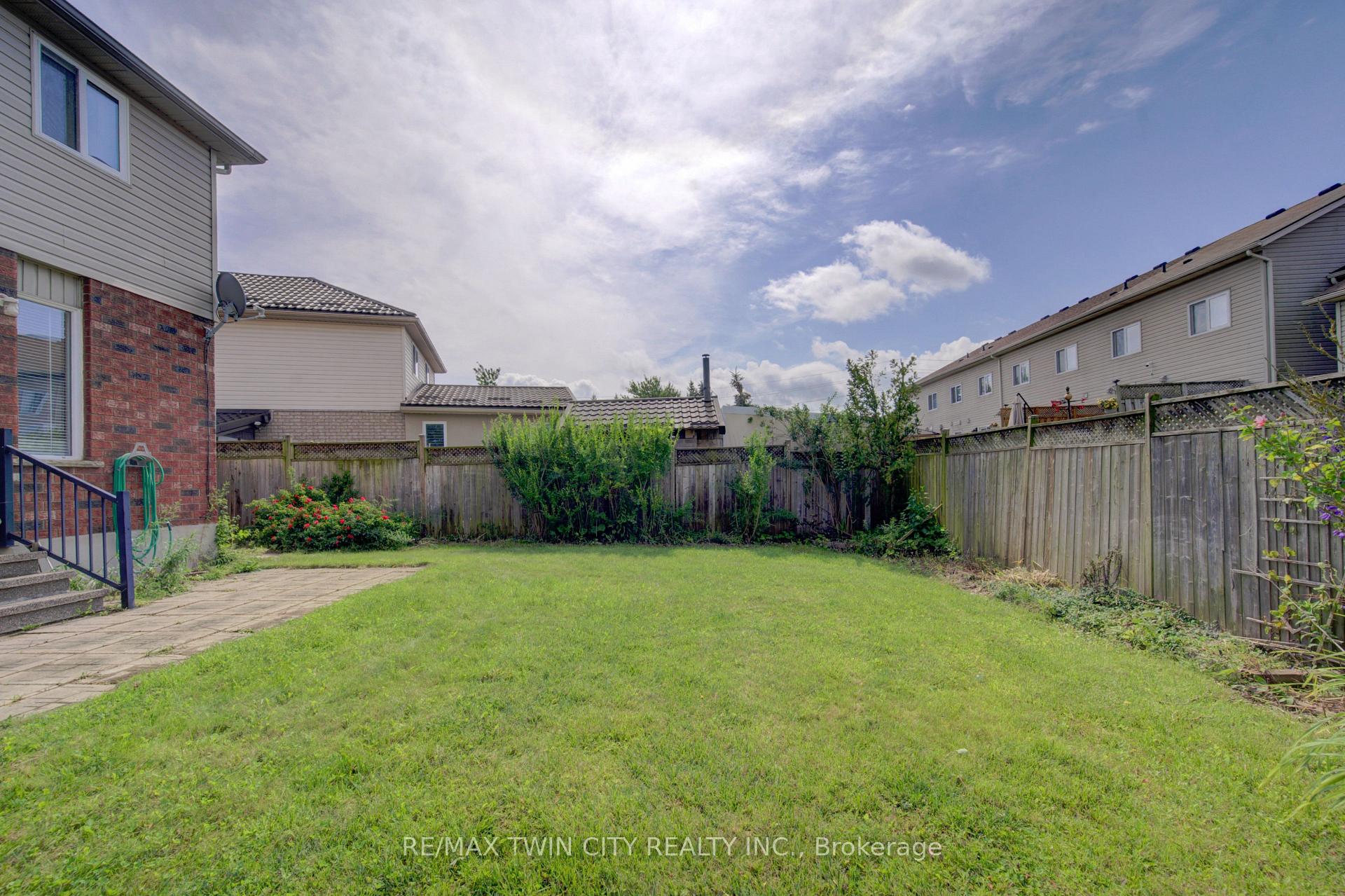 Photo 37 of 1064 Copper Leaf Crescent, Kitchener, Trussler — HOMEH