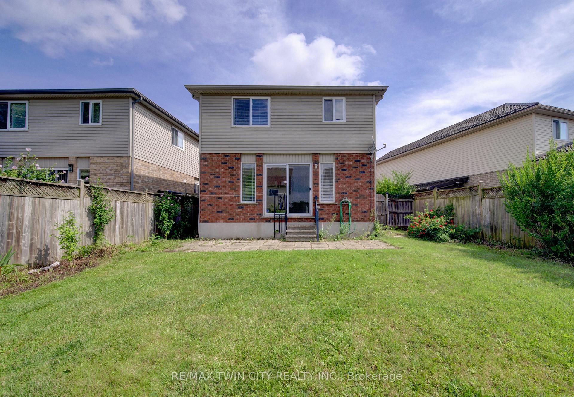 Photo 39 of 1064 Copper Leaf Crescent, Kitchener, Trussler — HOMEH