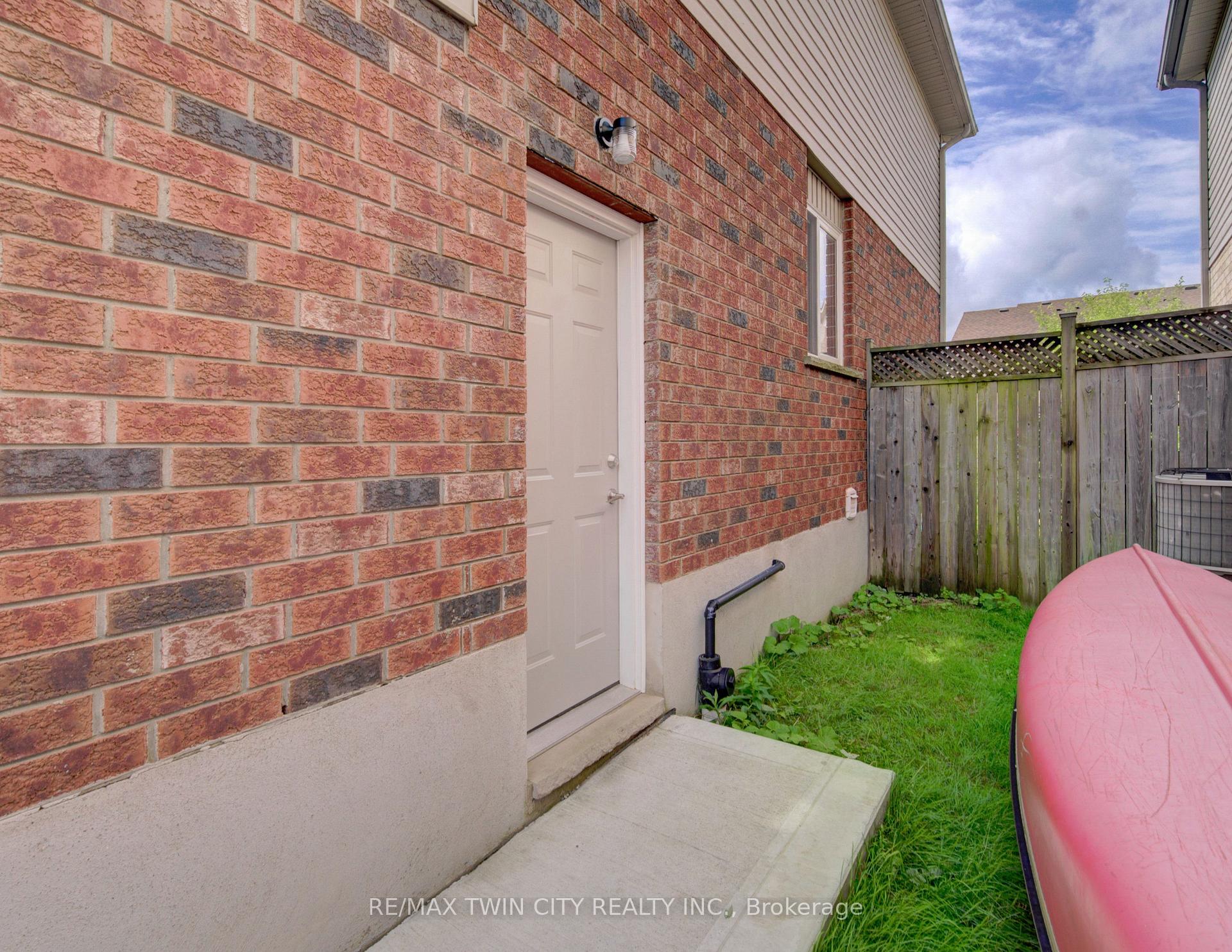 Photo 45 of 1064 Copper Leaf Crescent, Kitchener, Trussler — HOMEH