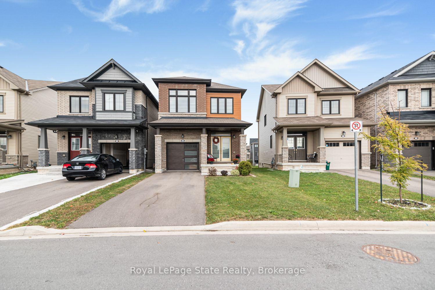 Photo 2 of 121 Vanilla Trail, Thorold, Rolling Meadows — HOMEH
