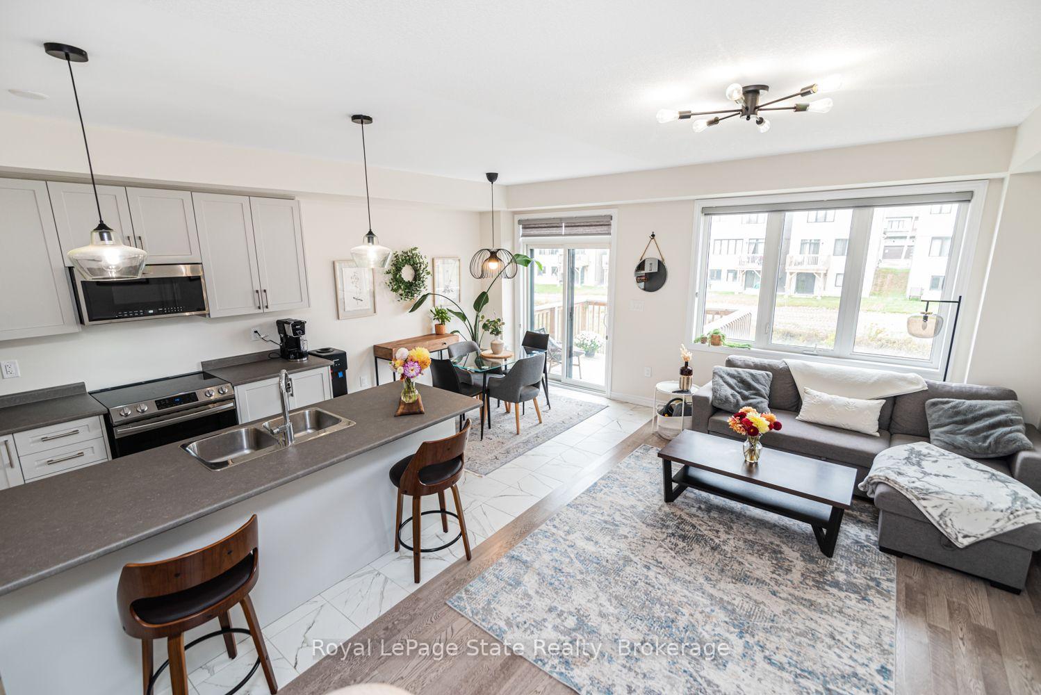 Photo 10 of 121 Vanilla Trail, Thorold, Rolling Meadows — HOMEH