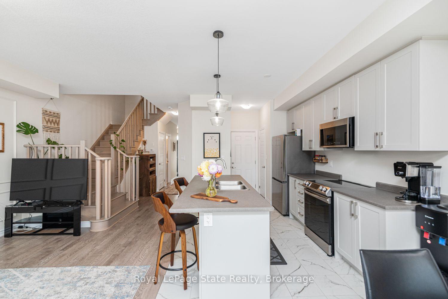 Photo 19 of 121 Vanilla Trail, Thorold, Rolling Meadows — HOMEH