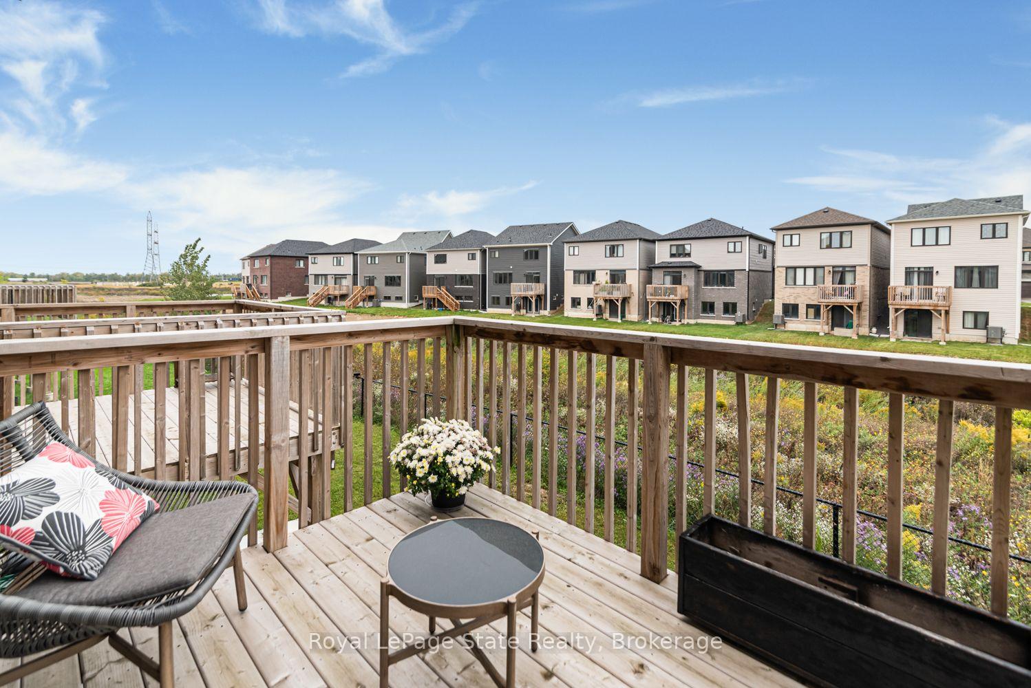 Photo 22 of 121 Vanilla Trail, Thorold, Rolling Meadows — HOMEH