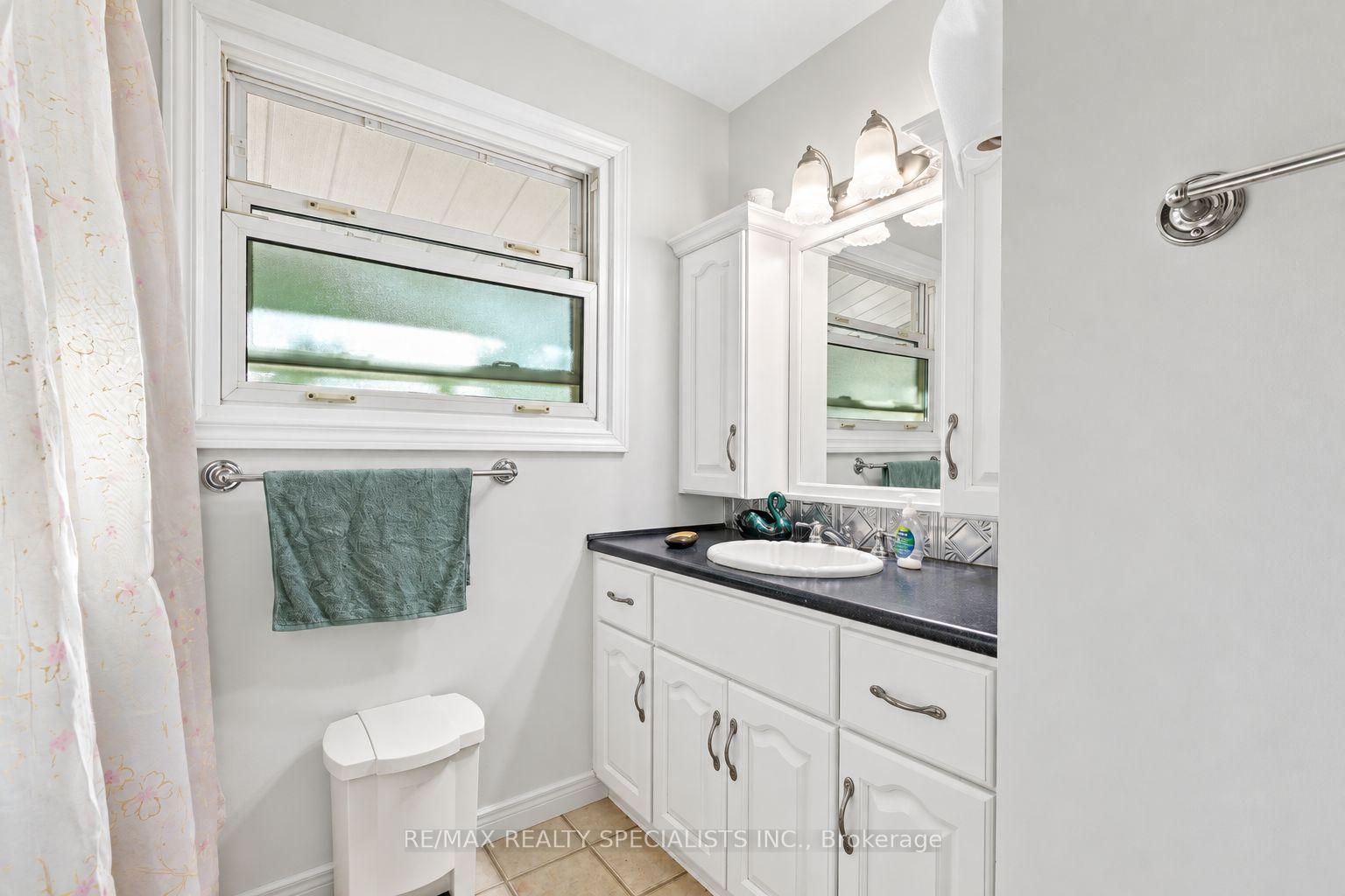 Photo 34 of 168 Asmus Street, Wilmot, New Hamburg — HOMEH