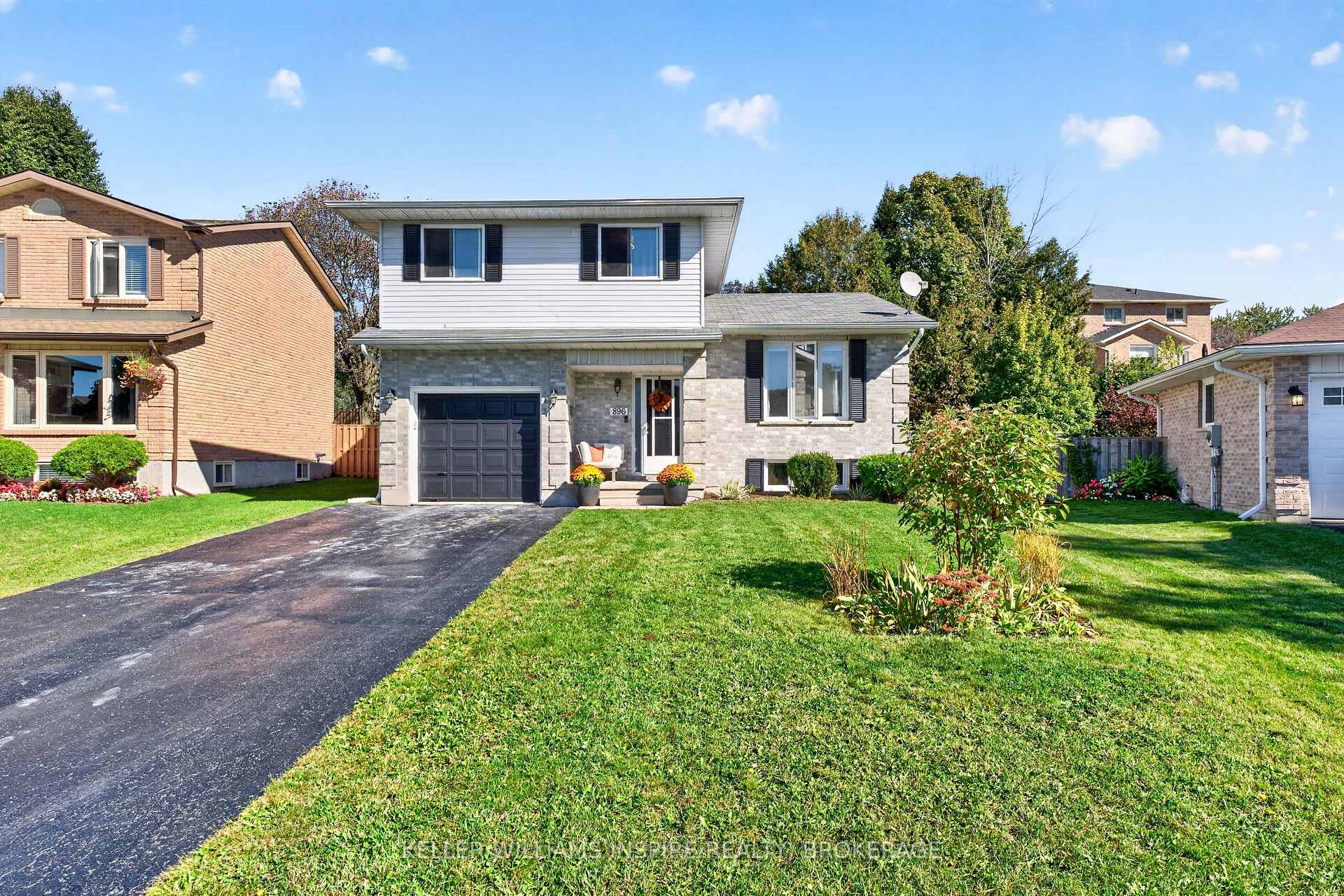 Photo of 896 Mona Drive