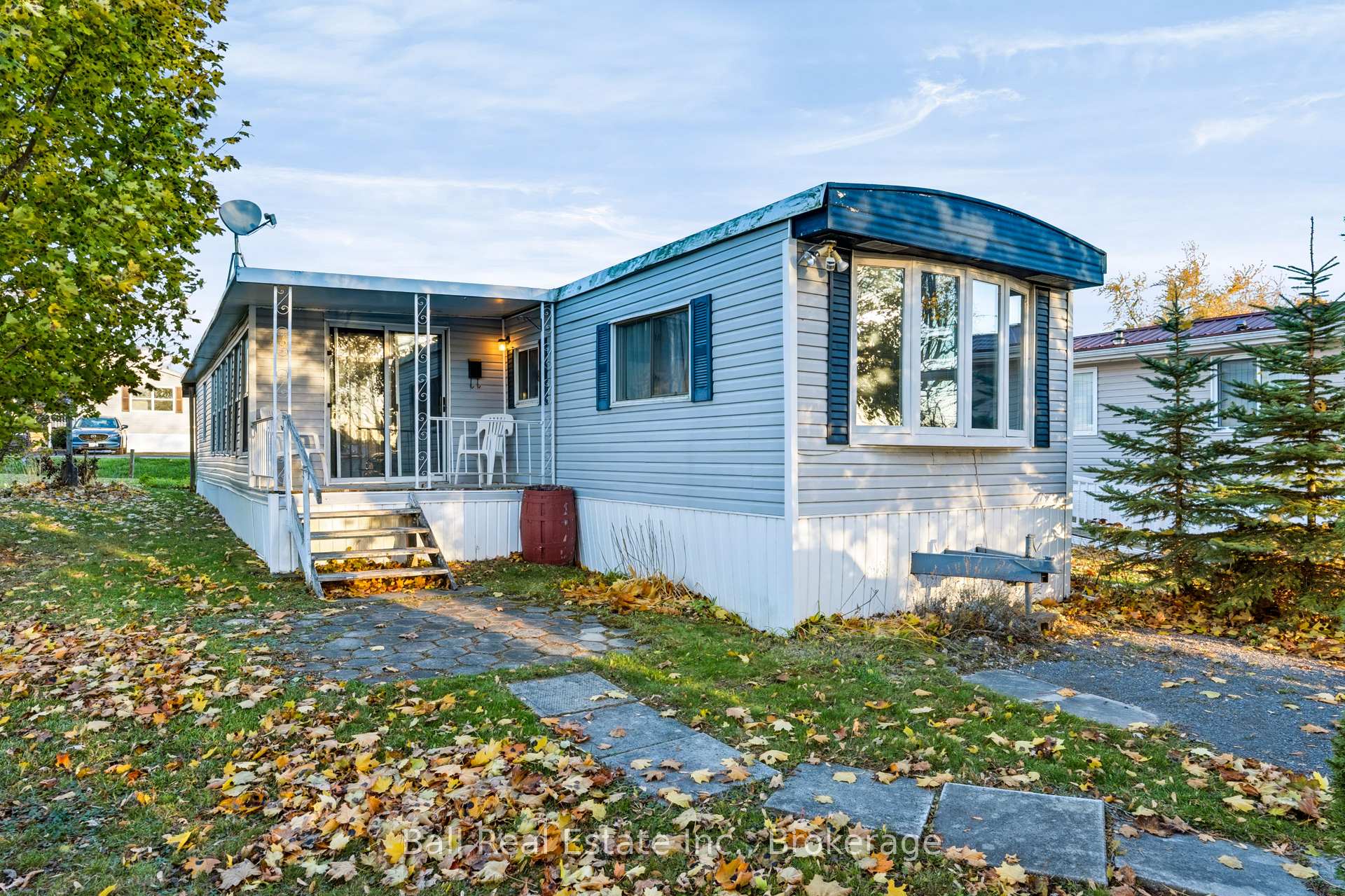 Photo 4 of 15 McGregor Central Drive, Otonabee-South Monaghan — HOMEH