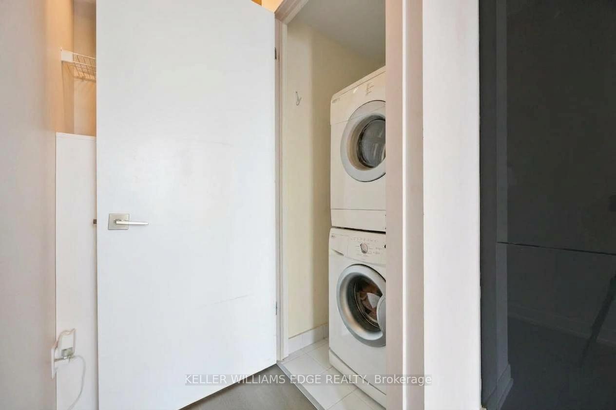 Photo 2 of Unit 204, 109 Wolseley Street E, Toronto, Trinity-Bellwoods — HOMEH