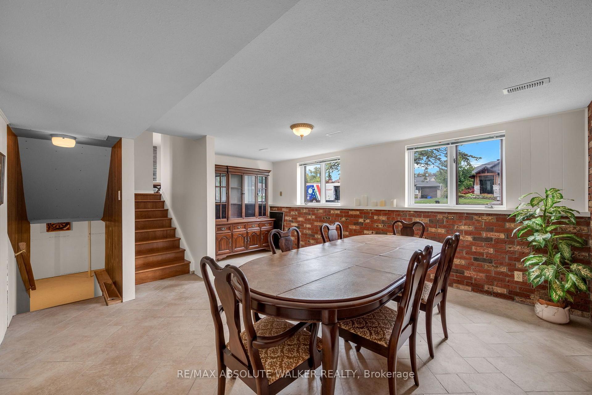 Photo 10 of 29 Jonathan Pack Street, Ottawa, Stittsville (Central) — HOMEH