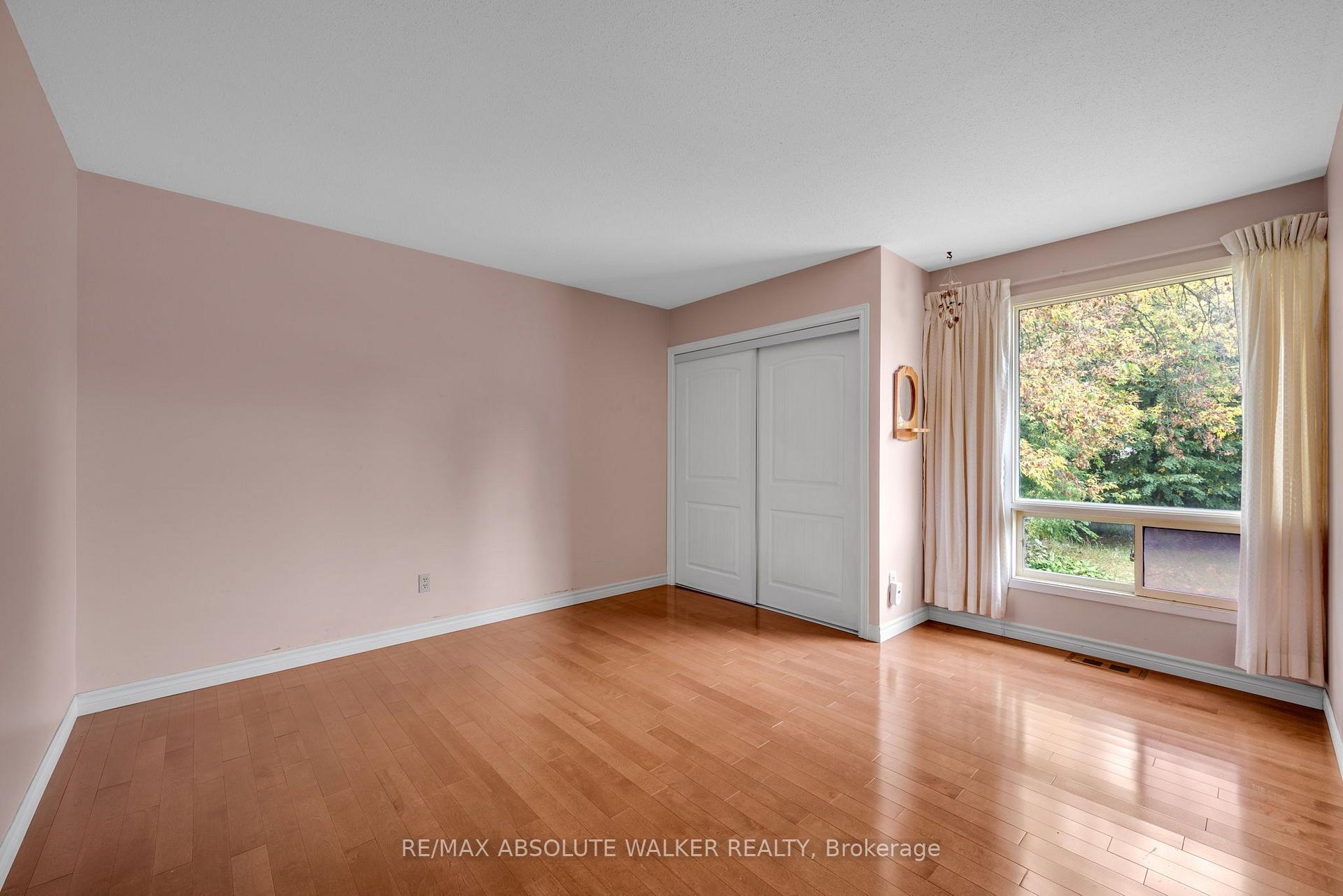 Photo 15 of 29 Jonathan Pack Street, Ottawa, Stittsville (Central) — HOMEH