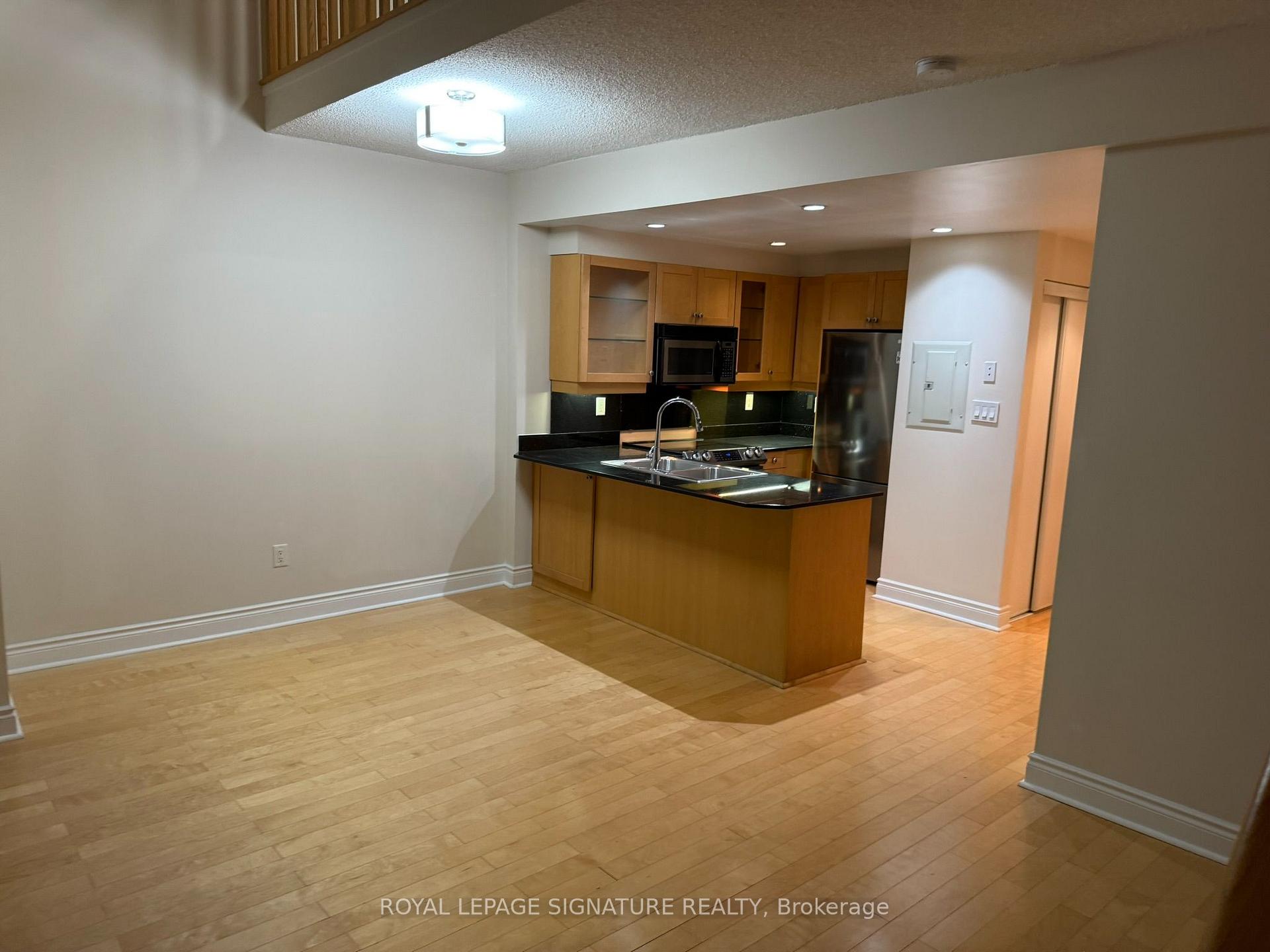 Photo 8 of Unit 1705, 80 Cumberland Street, Toronto, The Annex — HOMEH