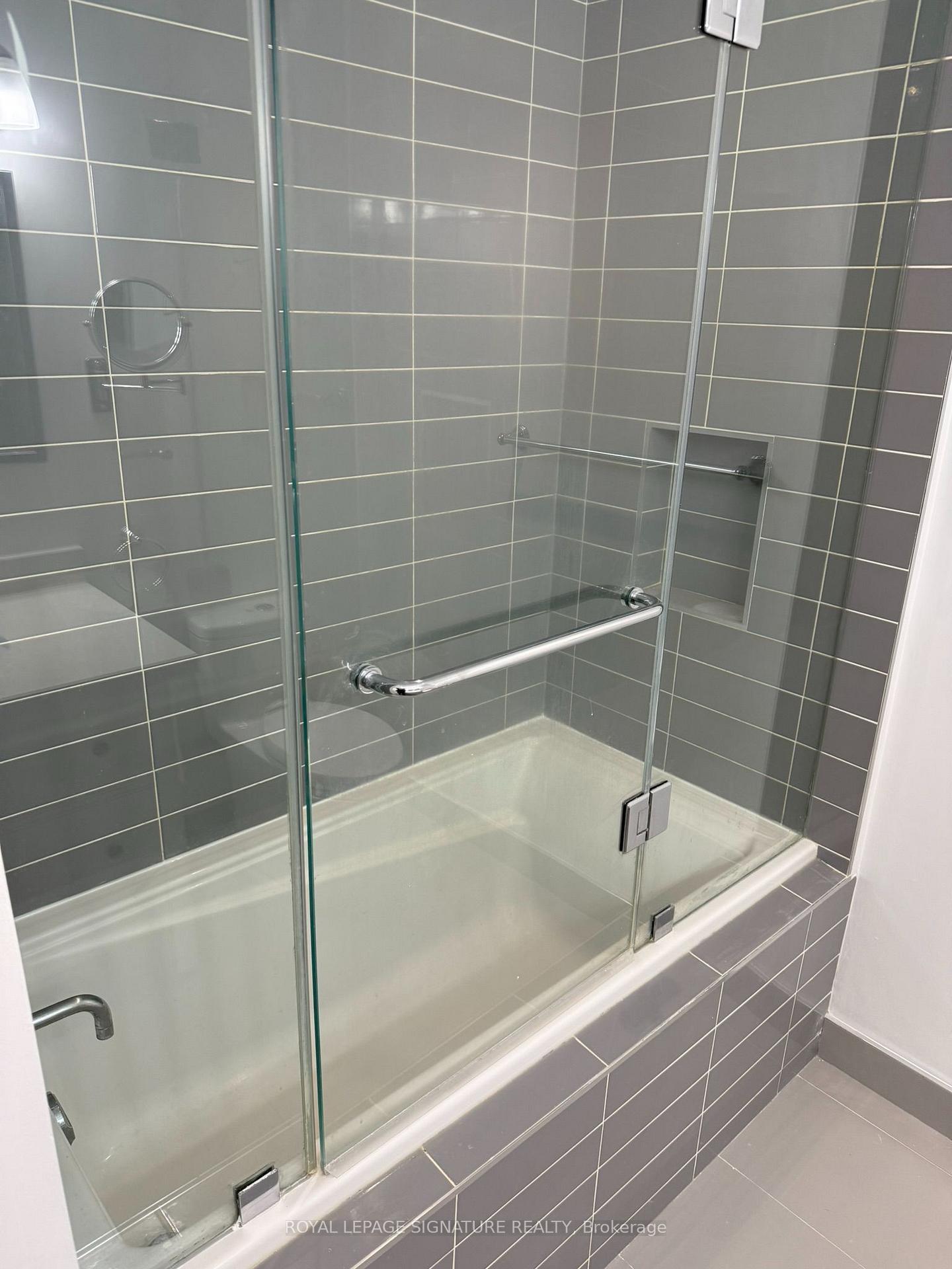 Photo 18 of Unit 1705, 80 Cumberland Street, Toronto, The Annex — HOMEH