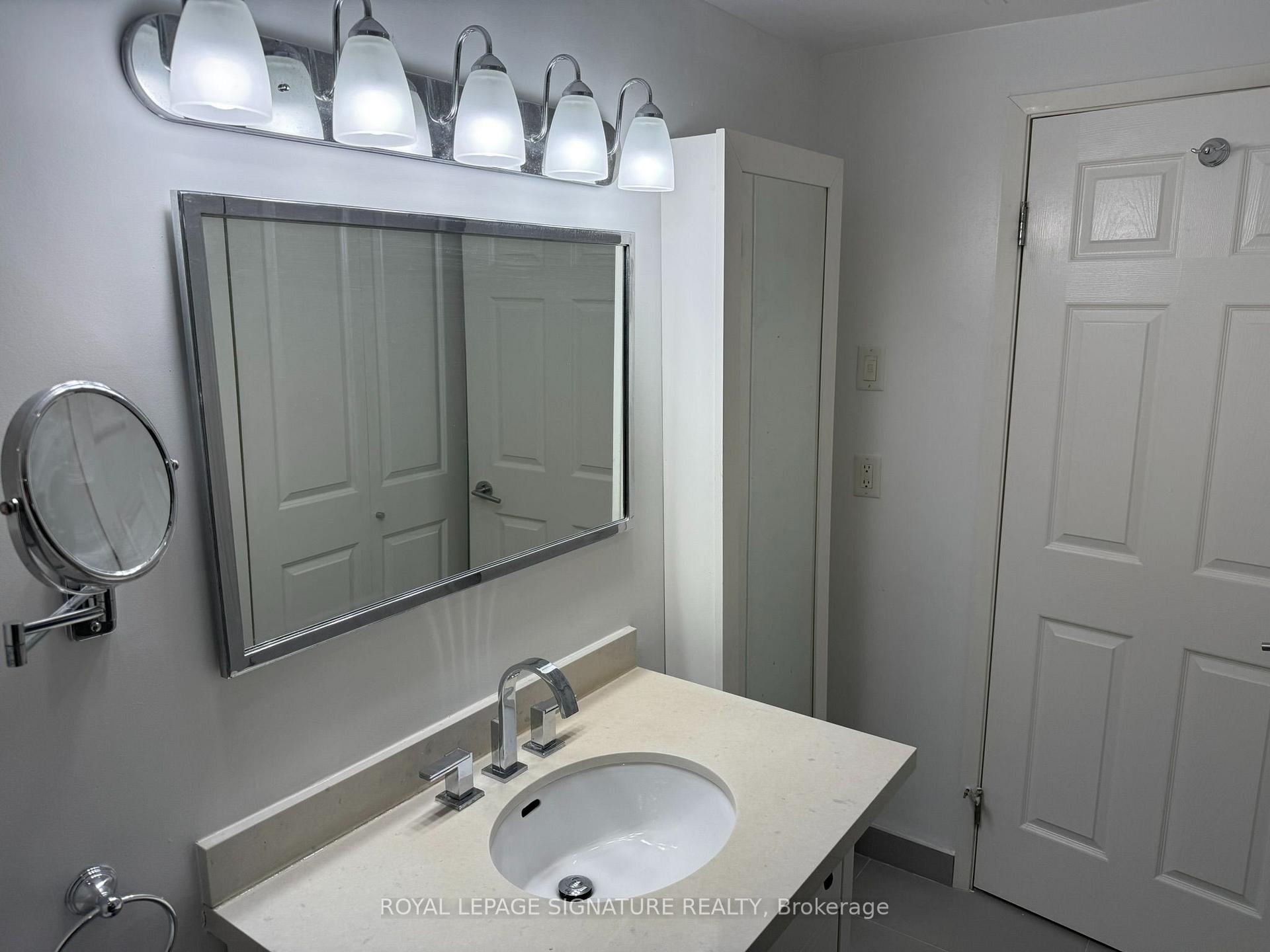 Photo 19 of Unit 1705, 80 Cumberland Street, Toronto, The Annex — HOMEH