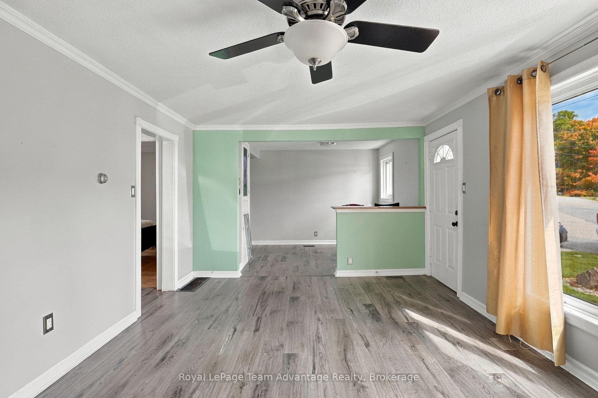 Photo 32 of 55 Highland Crescent, Parry Sound — HOMEH