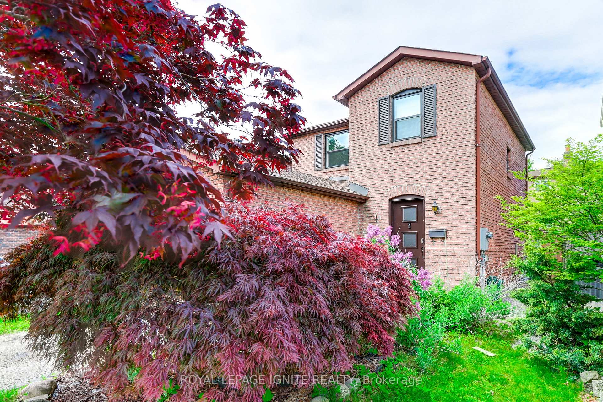 Photo 3 of 172 Radford Drive, Ajax, Central — HOMEH