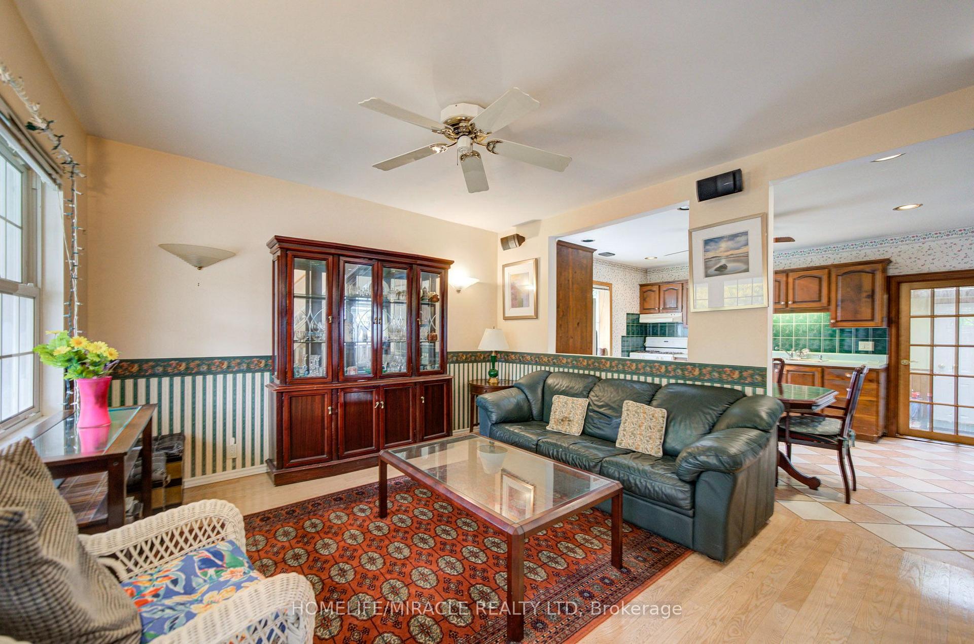 Photo 7 of 36 Valhalla Boulevard, Scarborough, Birchcliffe-Cliffside — HOMEH