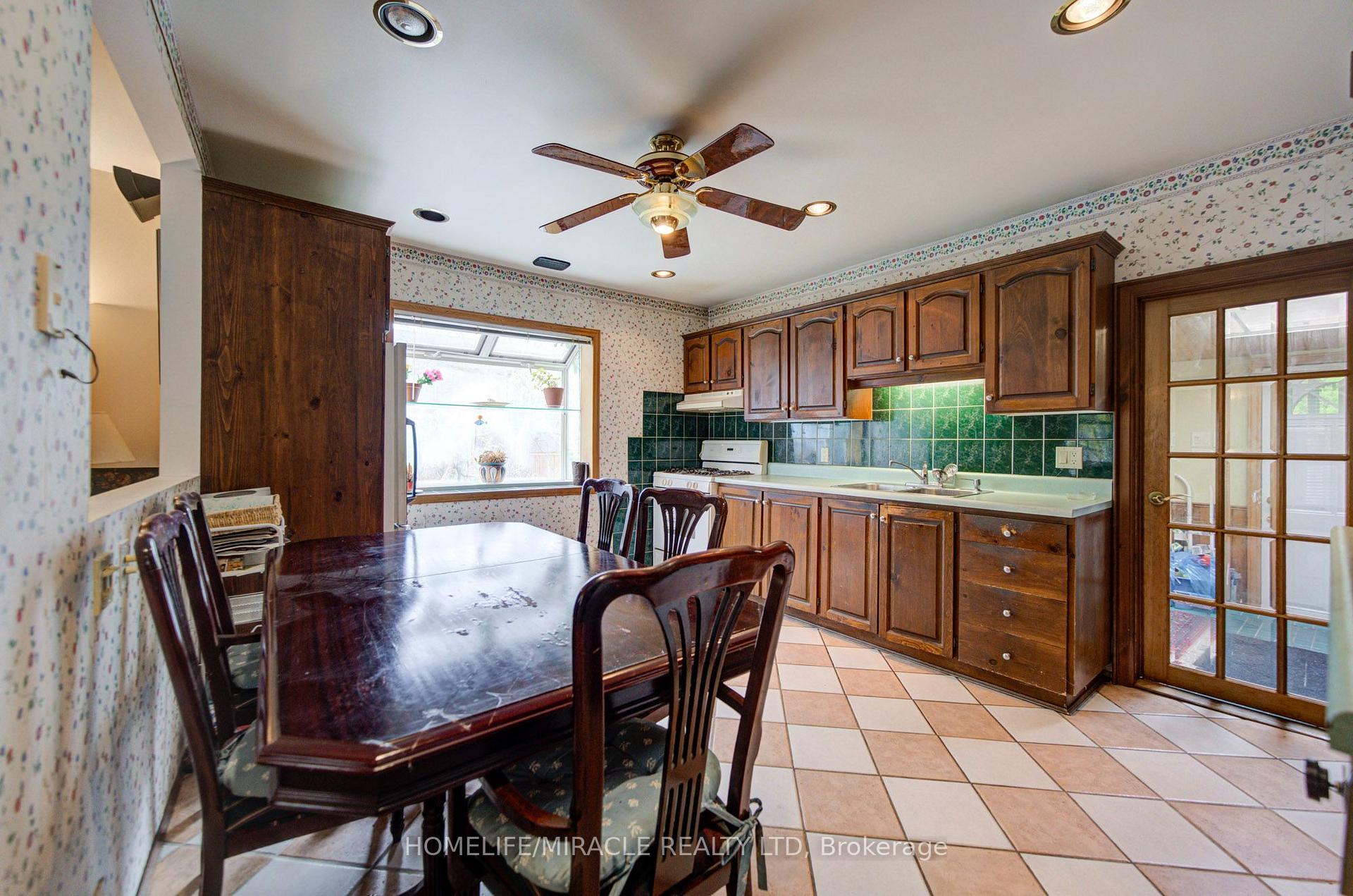 Photo 13 of 36 Valhalla Boulevard, Scarborough, Birchcliffe-Cliffside — HOMEH