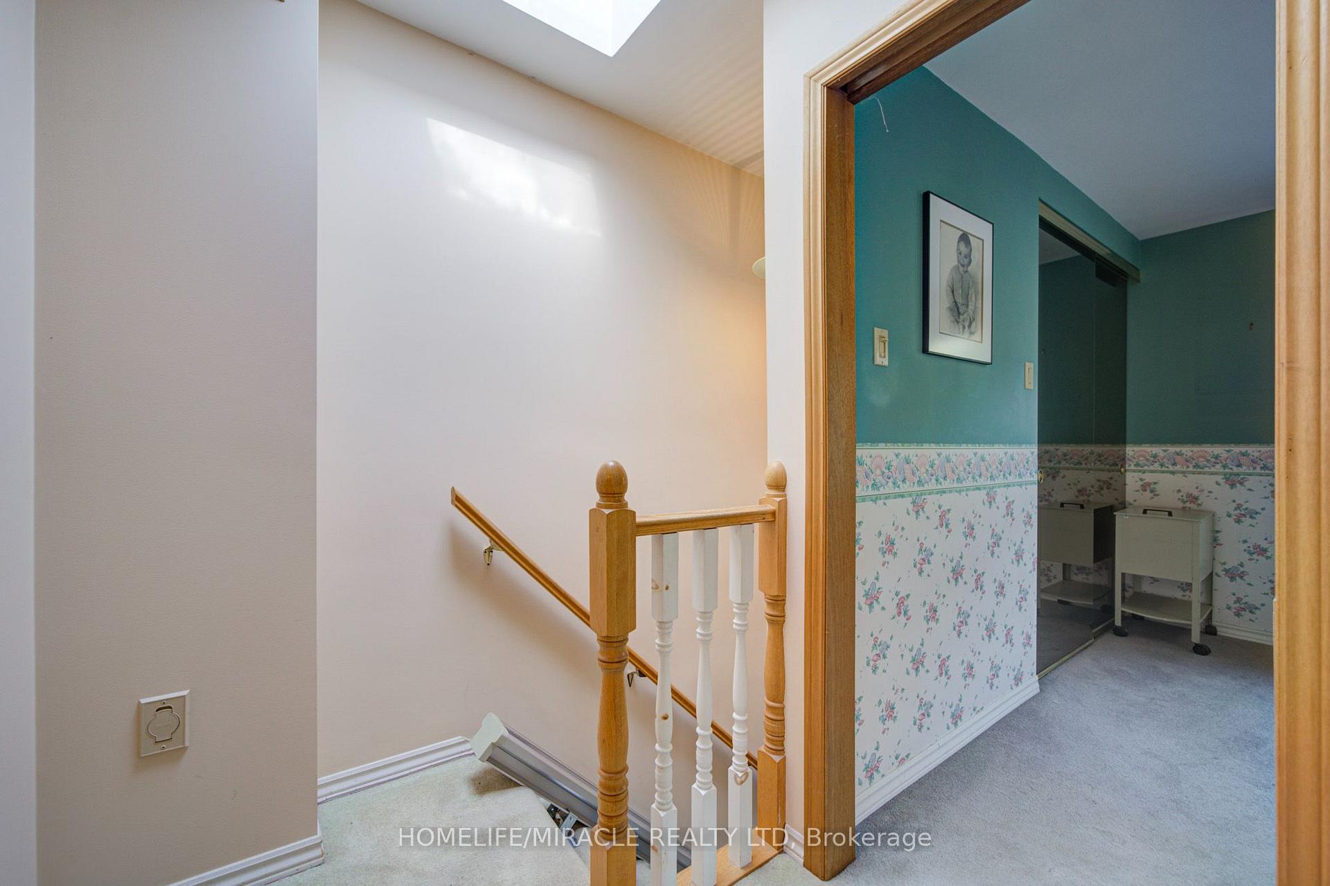 Photo 25 of 36 Valhalla Boulevard, Scarborough, Birchcliffe-Cliffside — HOMEH