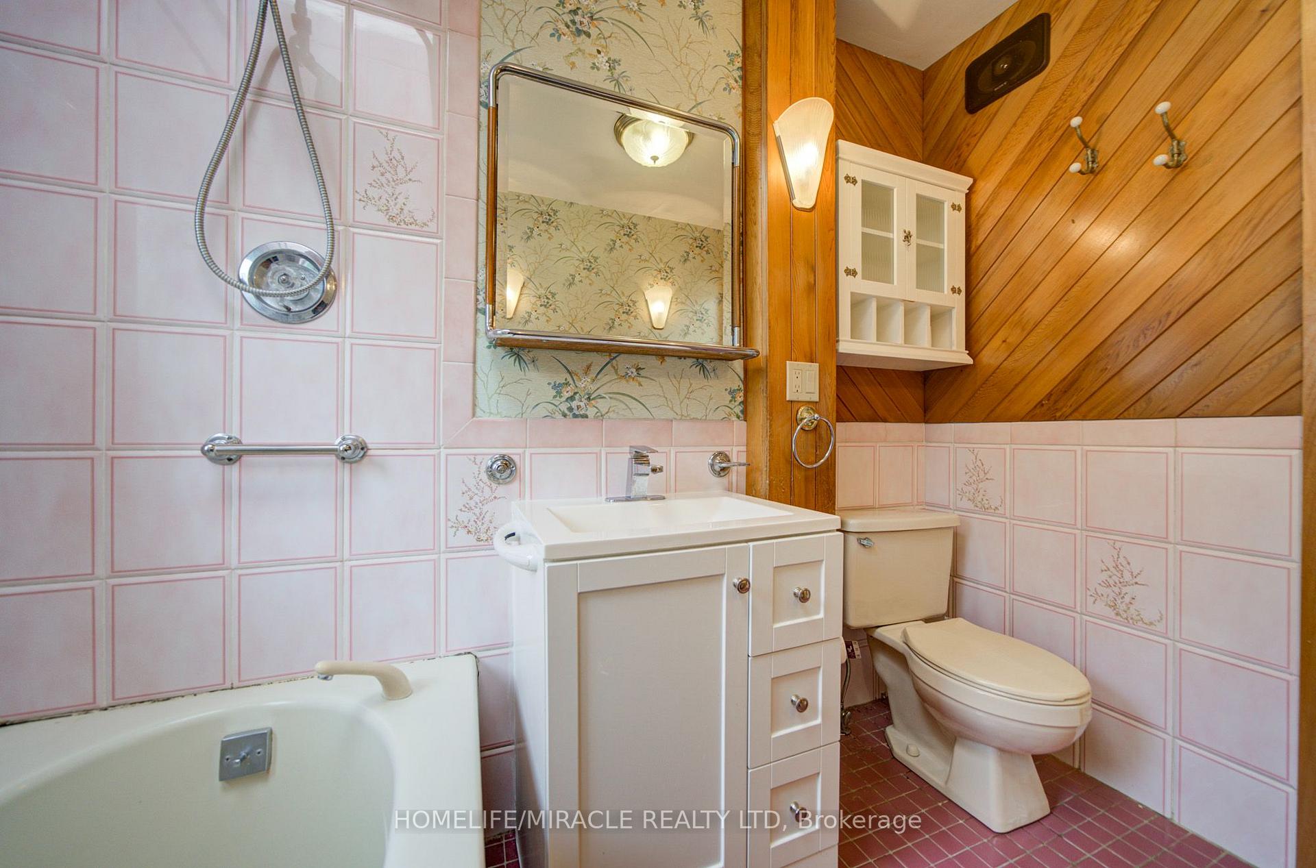 Photo 31 of 36 Valhalla Boulevard, Scarborough, Birchcliffe-Cliffside — HOMEH
