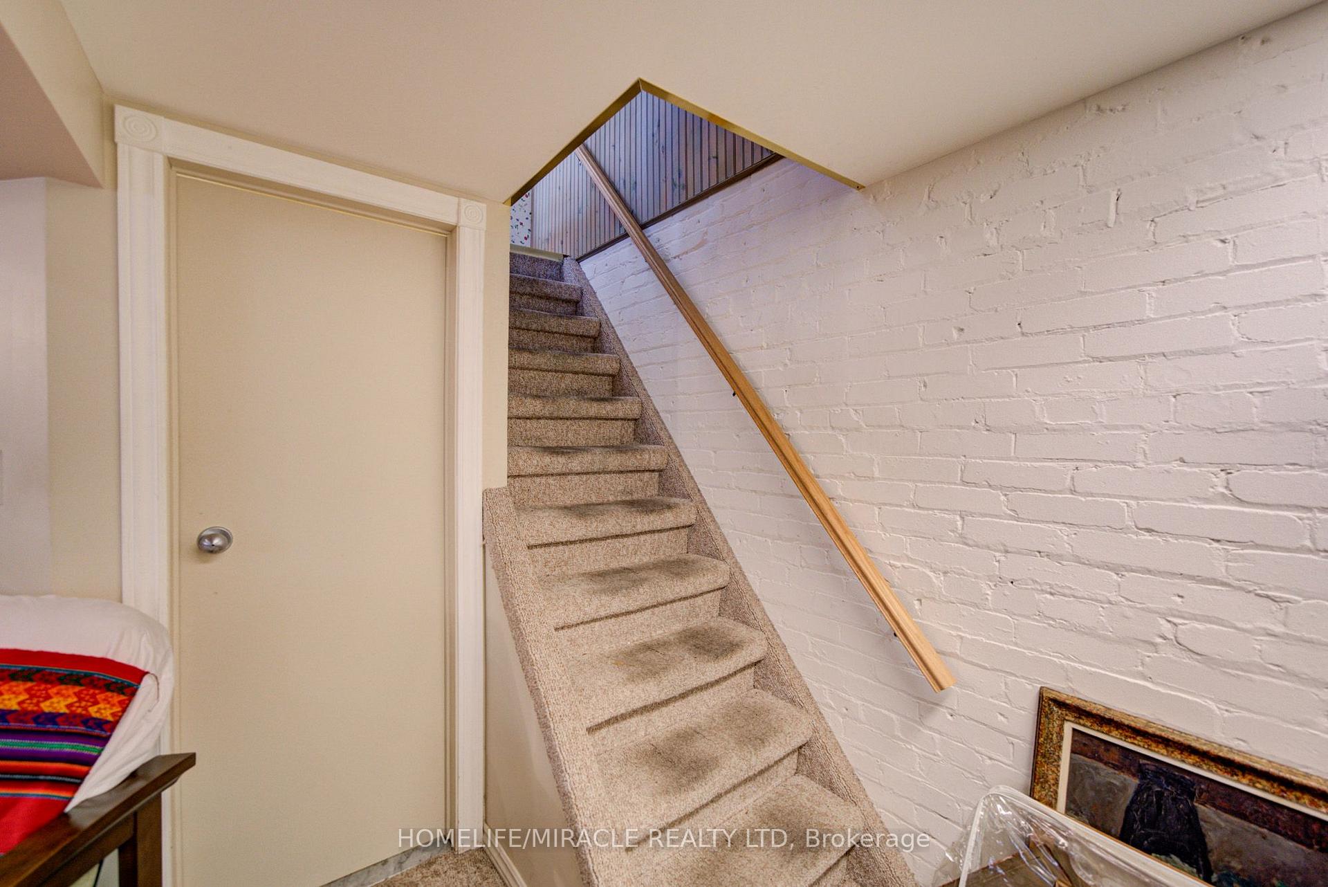 Photo 37 of 36 Valhalla Boulevard, Scarborough, Birchcliffe-Cliffside — HOMEH