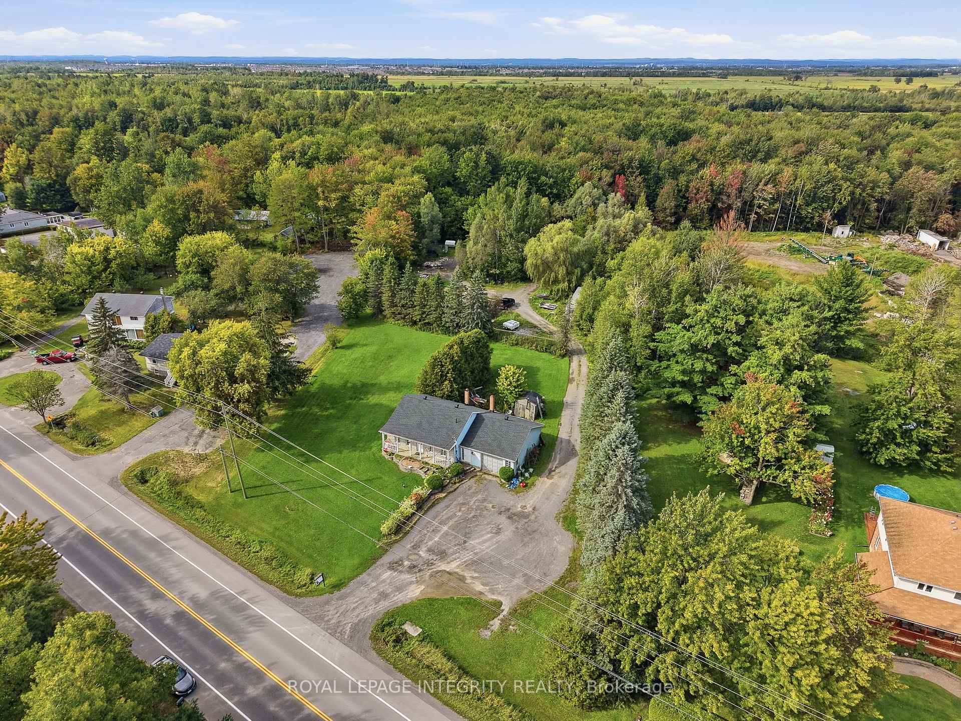 Photo 12 of 4417 Navan Road, Ottawa, Navan — HOMEH