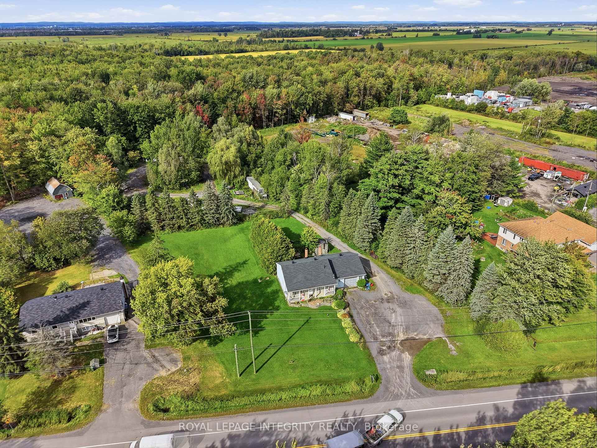 Photo 13 of 4417 Navan Road, Ottawa, Navan — HOMEH