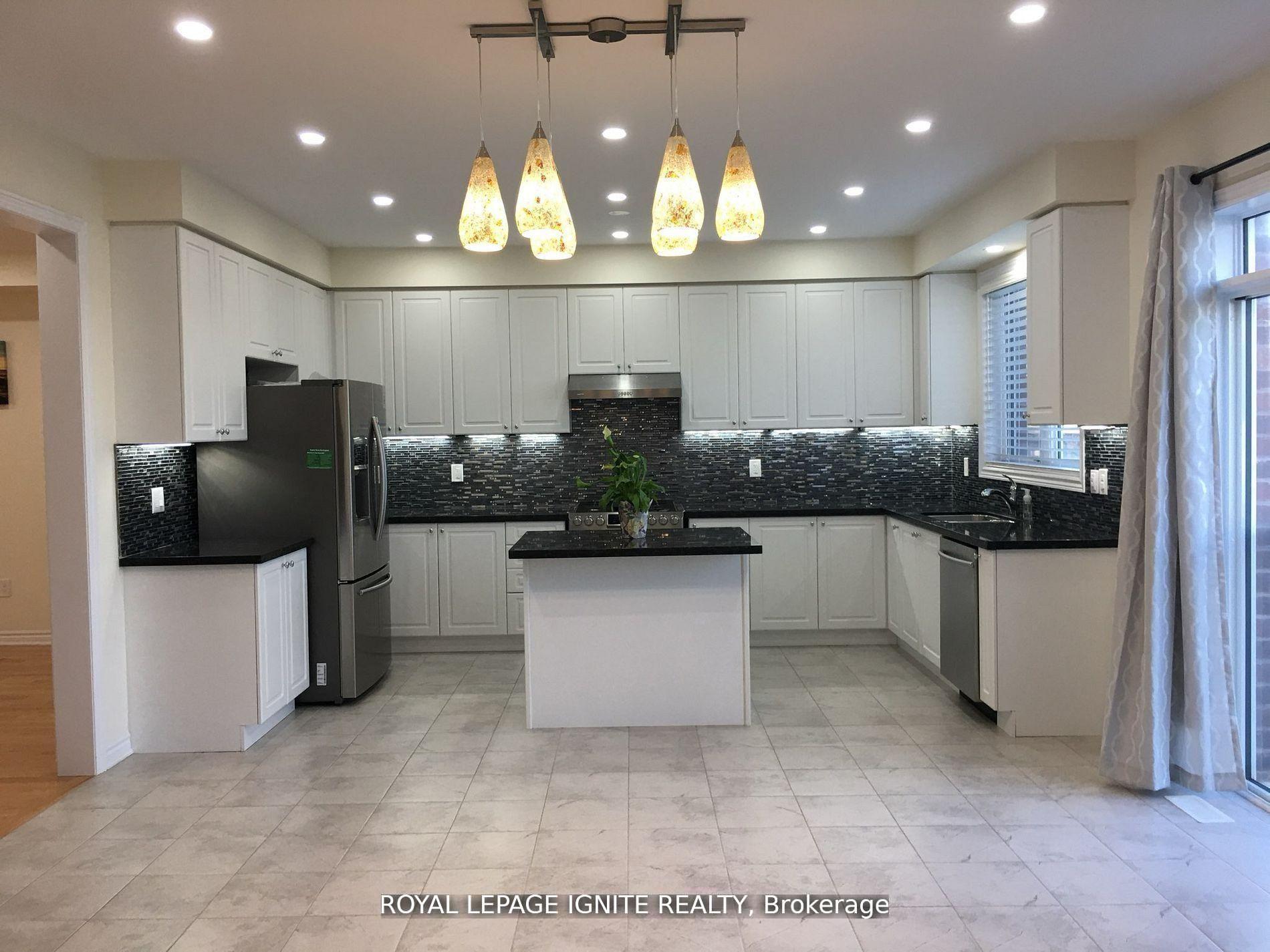 Photo 9 of 41 Northhill Avenue E, Cavan Monaghan, Millbrook Village — HOMEH