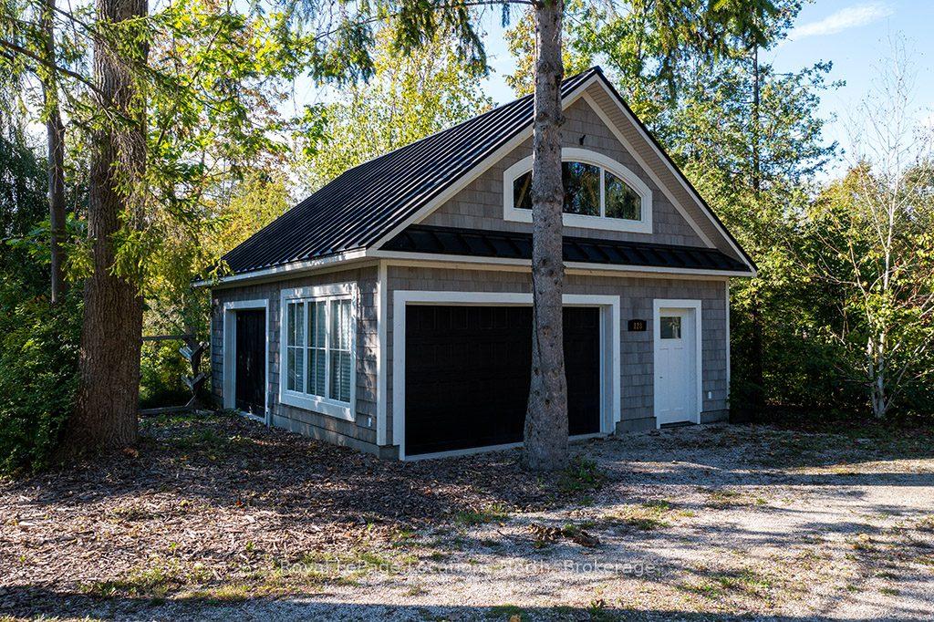 Photo 23 of 128 Teskey Drive, Blue Mountains — HOMEH