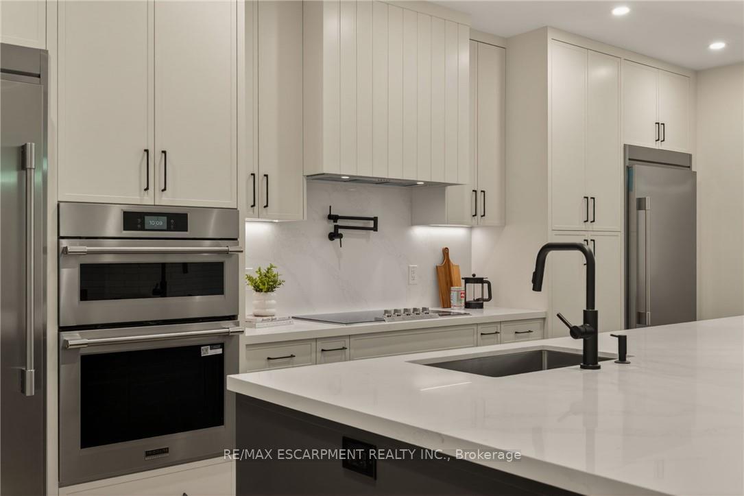 Photo 35 of 274 Mountain Brow Boulevard, Hamilton, Sherwood — HOMEH