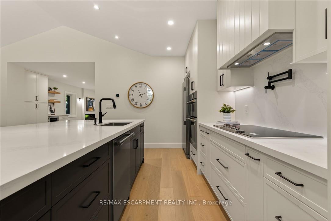 Photo 37 of 274 Mountain Brow Boulevard, Hamilton, Sherwood — HOMEH