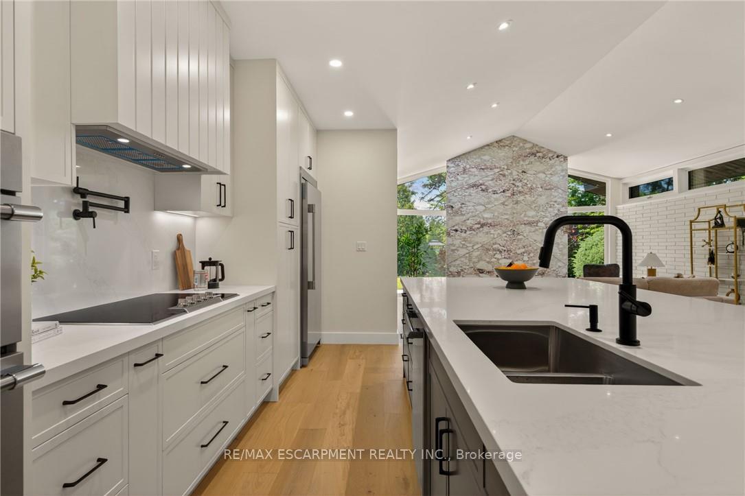 Photo 39 of 274 Mountain Brow Boulevard, Hamilton, Sherwood — HOMEH