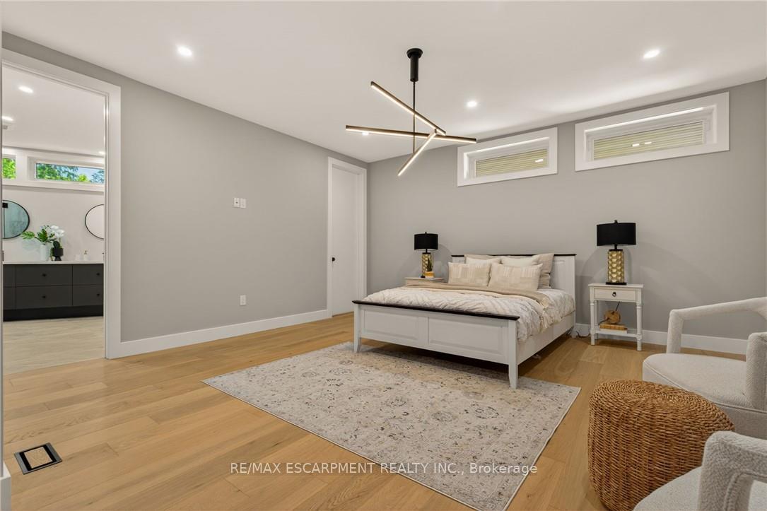 Photo 53 of 274 Mountain Brow Boulevard, Hamilton, Sherwood — HOMEH