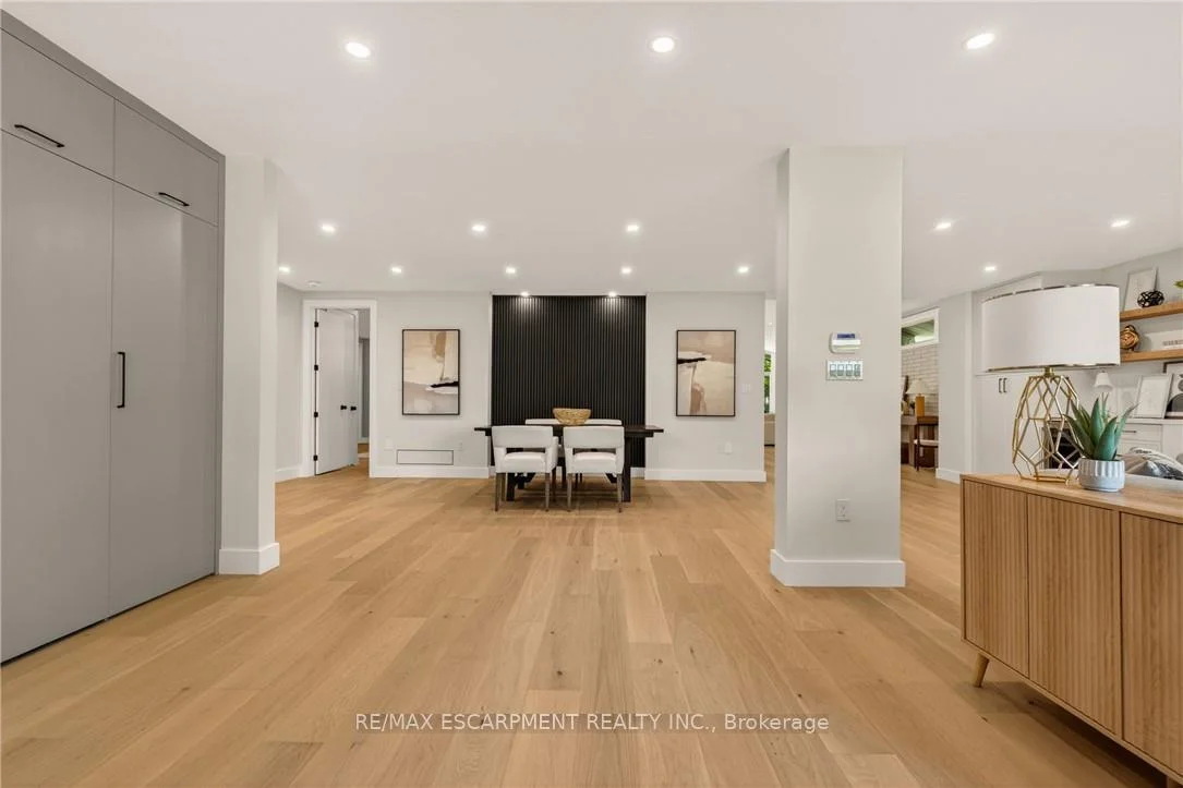 Photo 12 of 274 Mountain Brow Boulevard, Hamilton, Sherwood — HOMEH