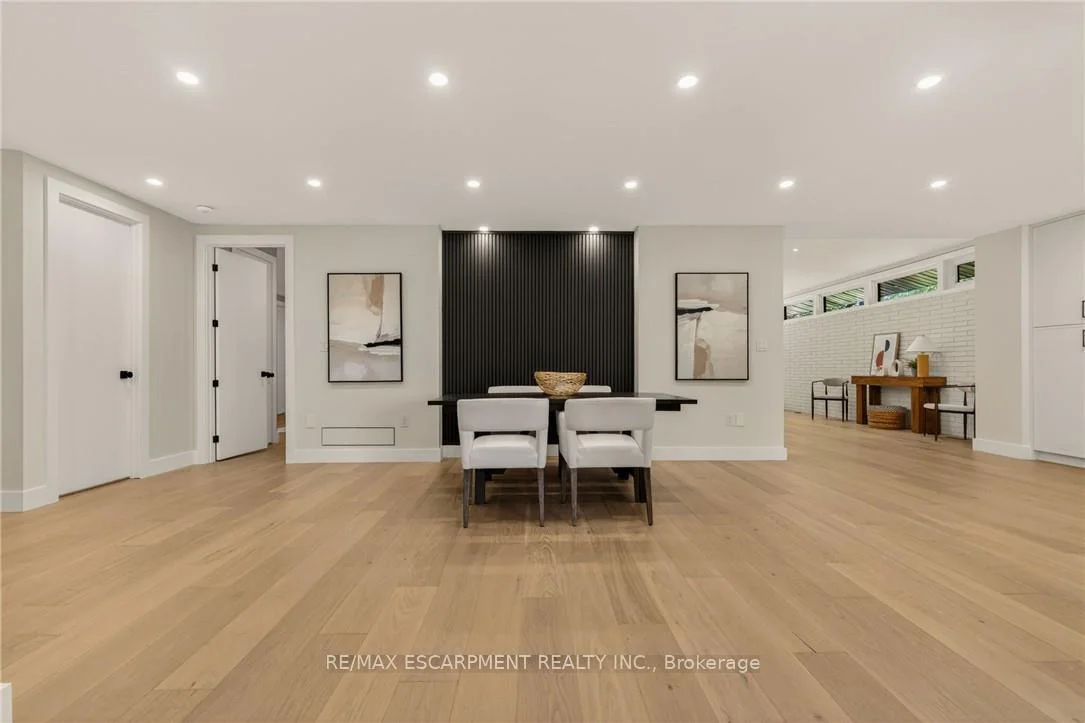 Photo 18 of 274 Mountain Brow Boulevard, Hamilton, Sherwood — HOMEH
