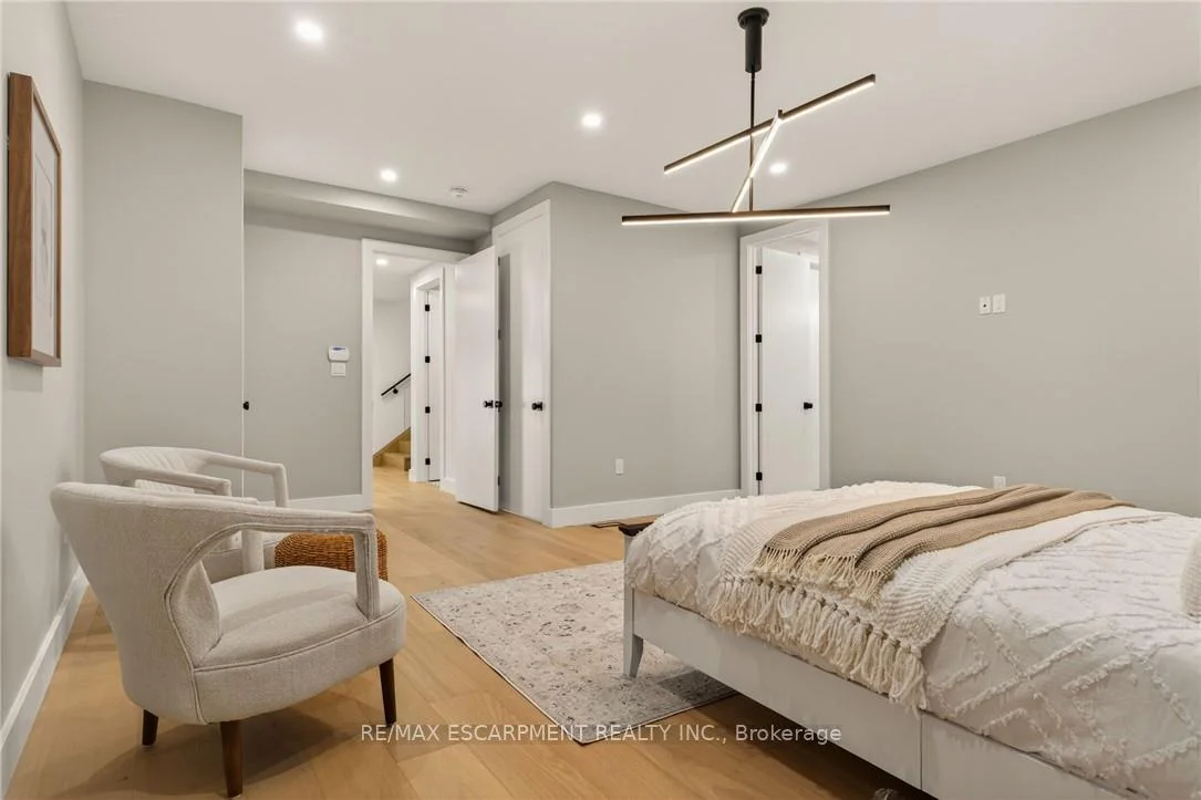 Photo 58 of 274 Mountain Brow Boulevard, Hamilton, Sherwood — HOMEH