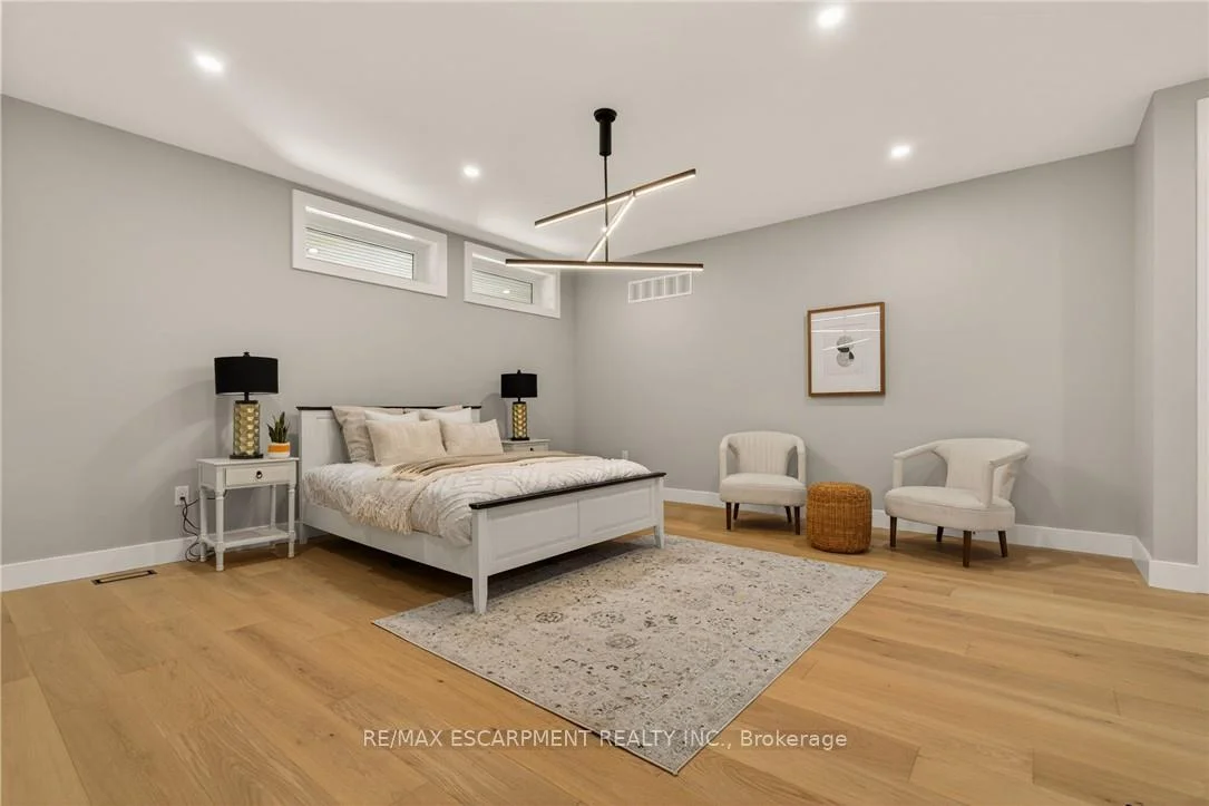 Photo 60 of 274 Mountain Brow Boulevard, Hamilton, Sherwood — HOMEH
