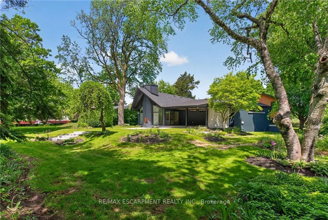 Photo 82 of 274 Mountain Brow Boulevard, Hamilton, Sherwood — HOMEH