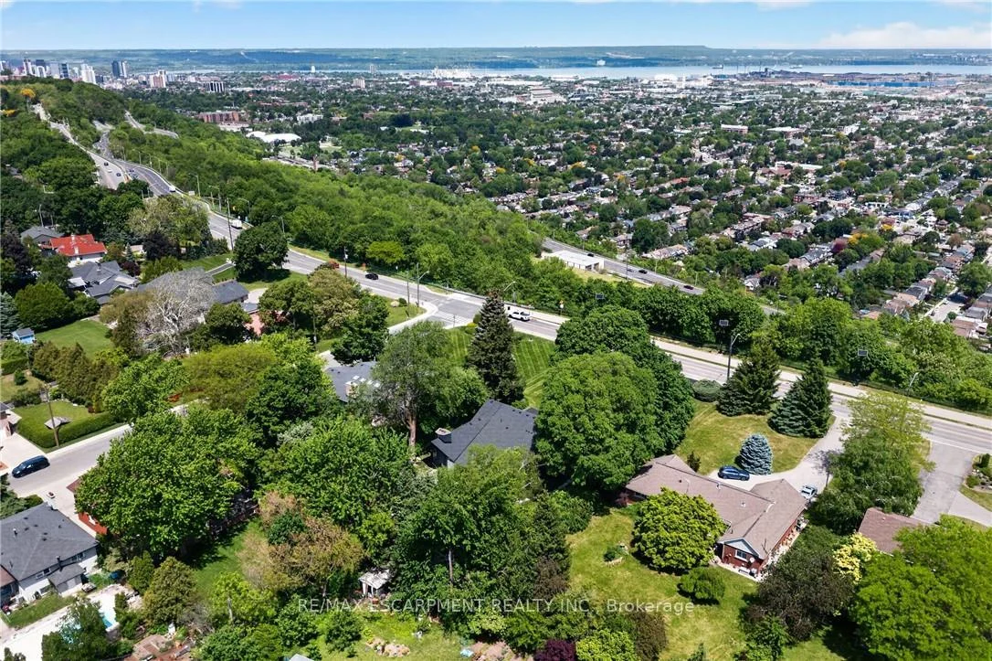 Photo 98 of 274 Mountain Brow Boulevard, Hamilton, Sherwood — HOMEH